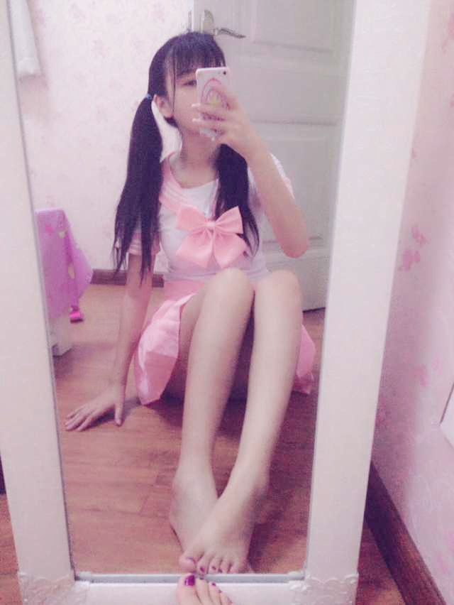 小学生赛高 足控 [110P-10MB]