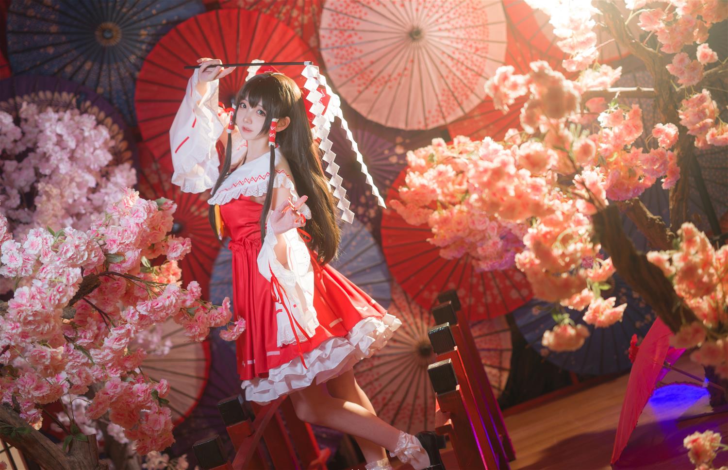 Akisoso秋楚楚 博丽灵梦 [12P-115MB]