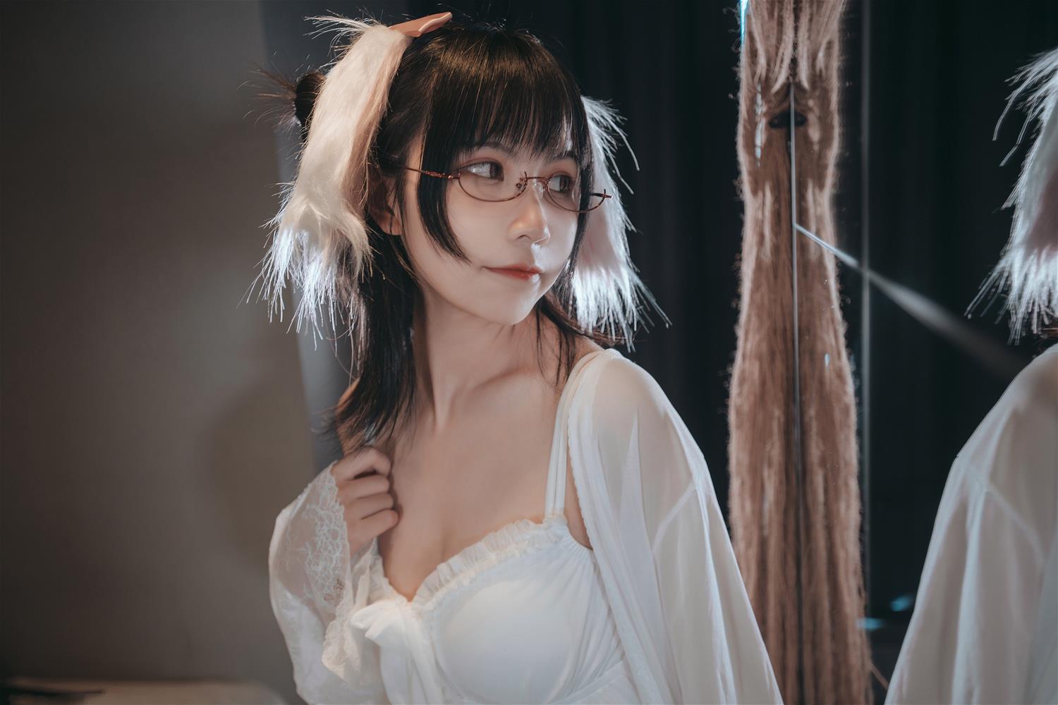 枸名 睡衣兔子 [28P-125MB]