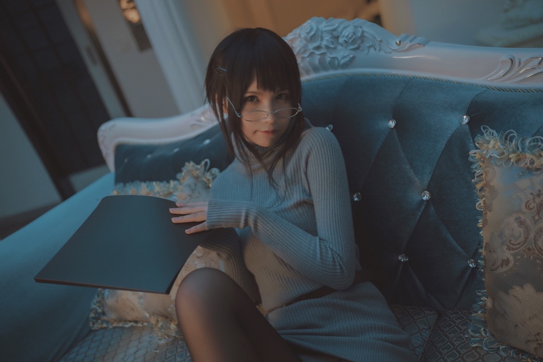 枸名 OL晨与夜 [21P-2MB]