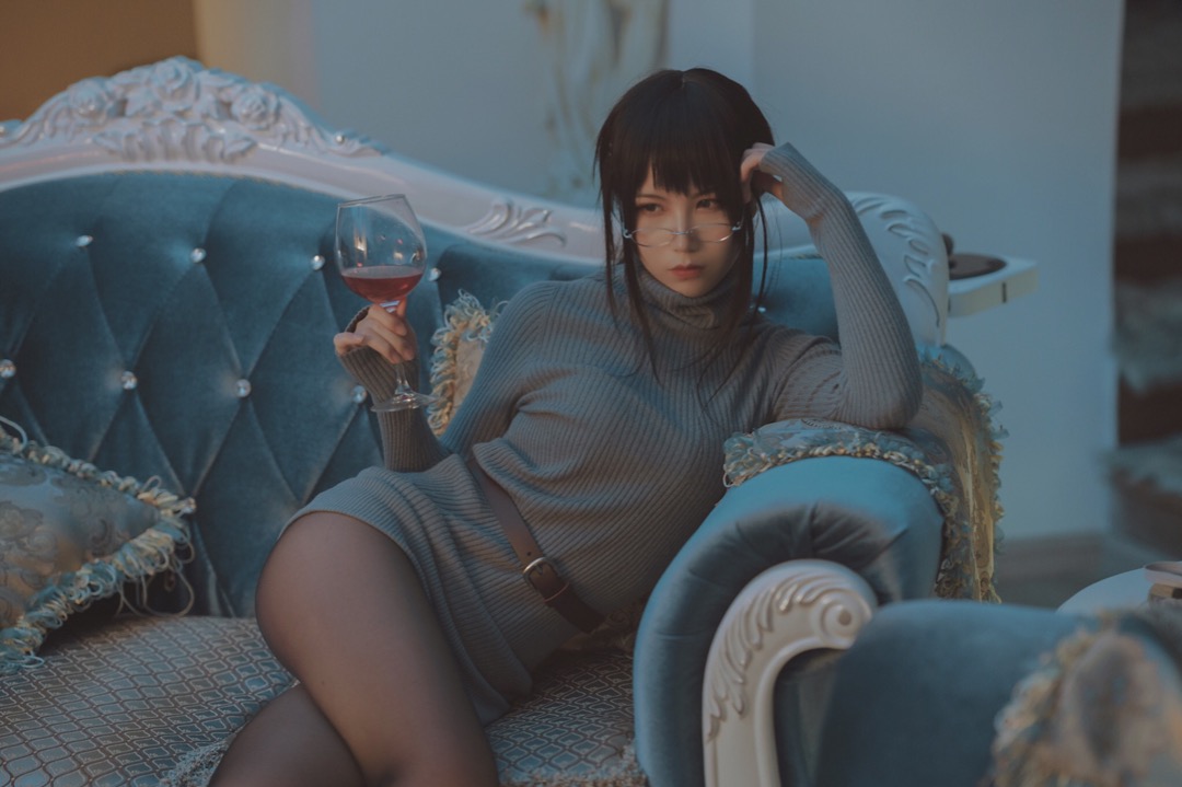 枸名 OL晨与夜 [21P-2MB]