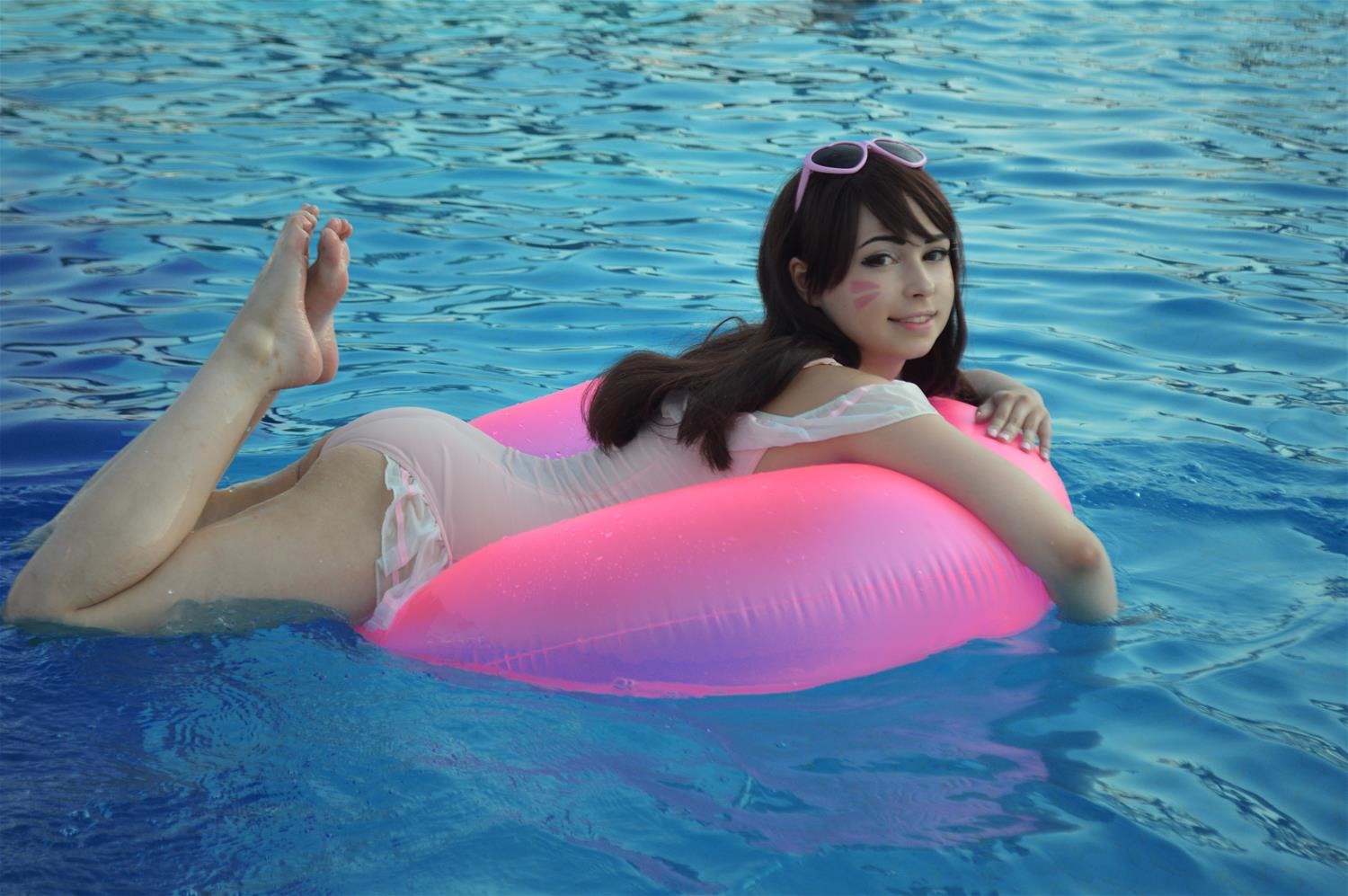 Yoshinobi Swimsuit D.va [12P-79MB]