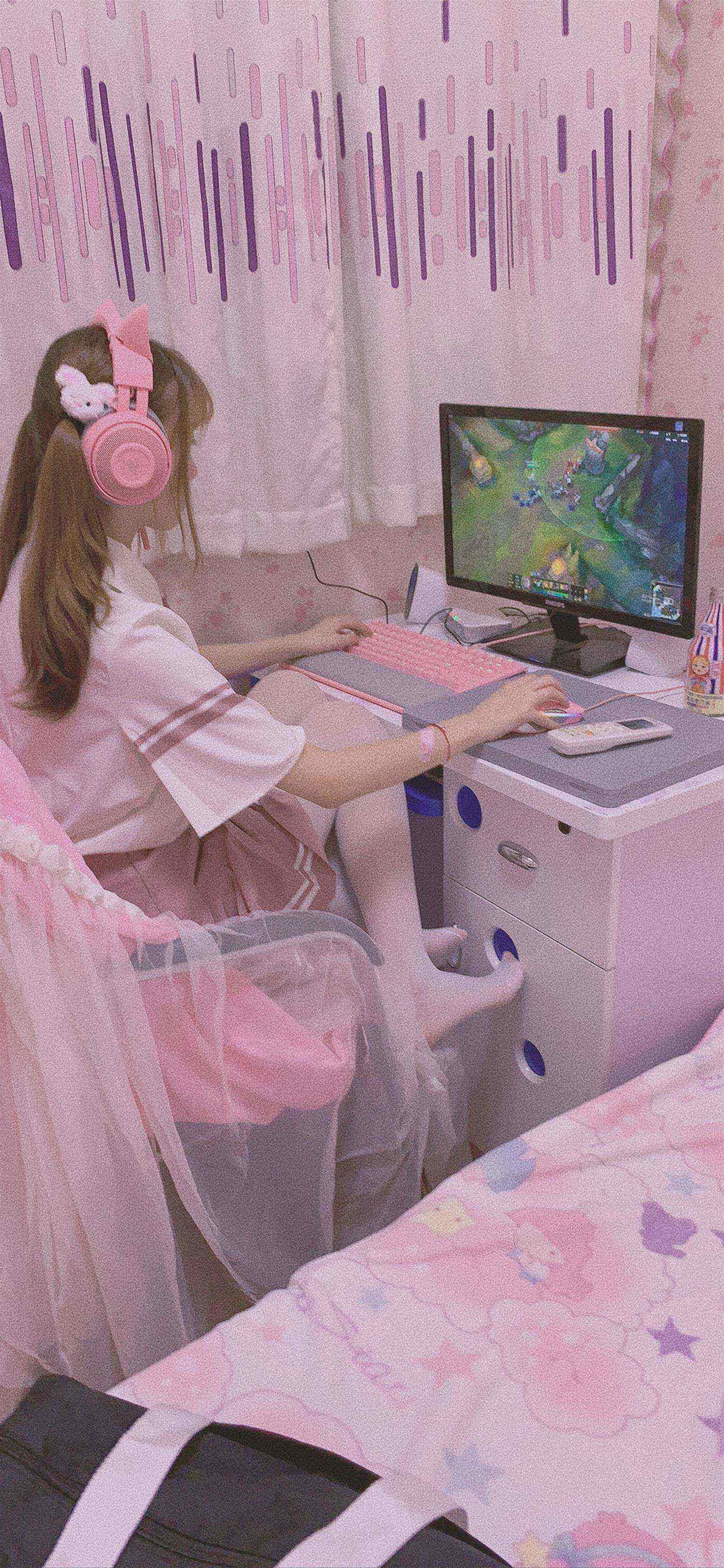 小学生赛高 2020 新年贺刊：粉色萝莉裙 [28P1V-99MB]