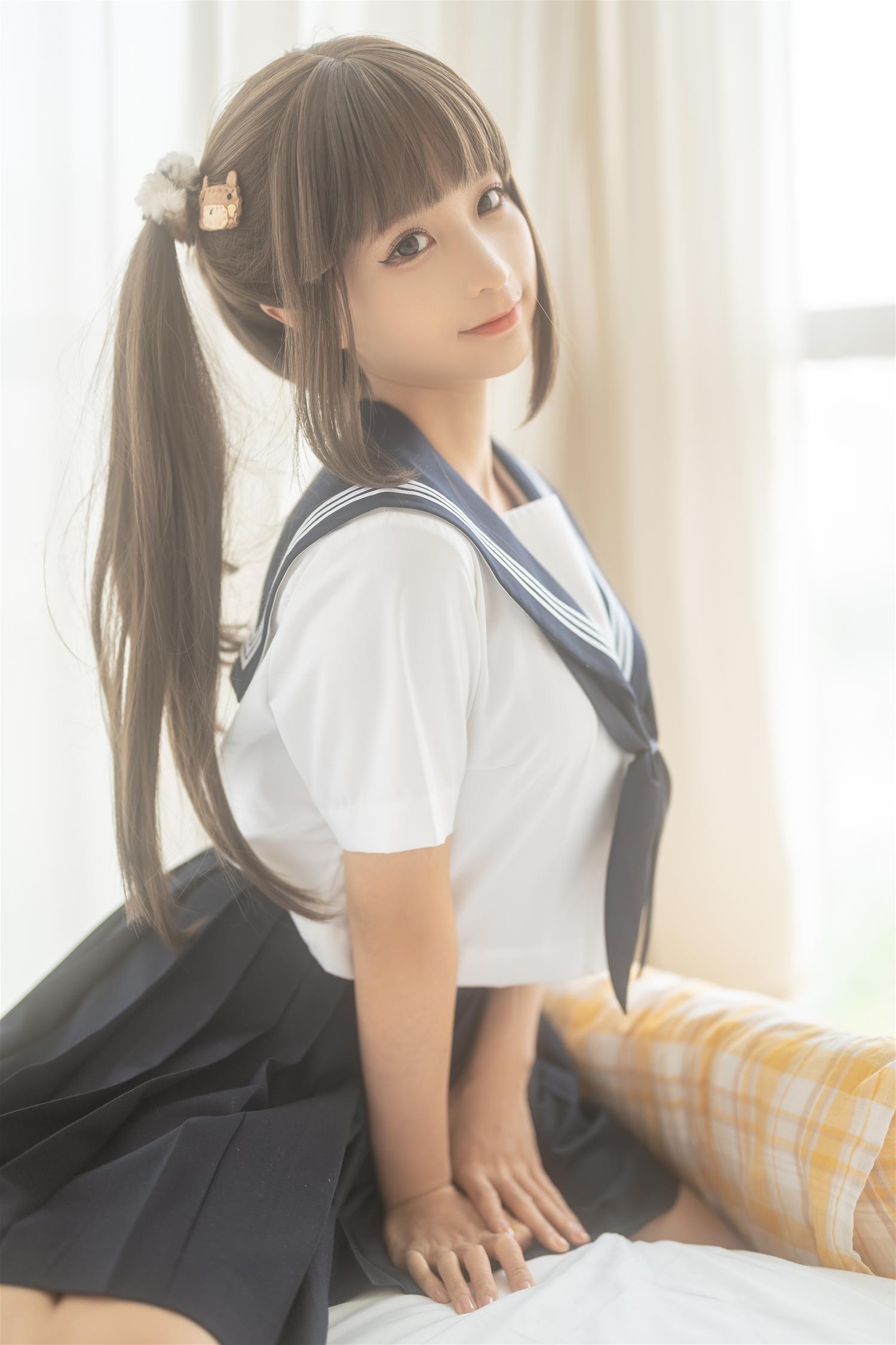 蠢沫沫 被窝JK [15P1V-400MB]