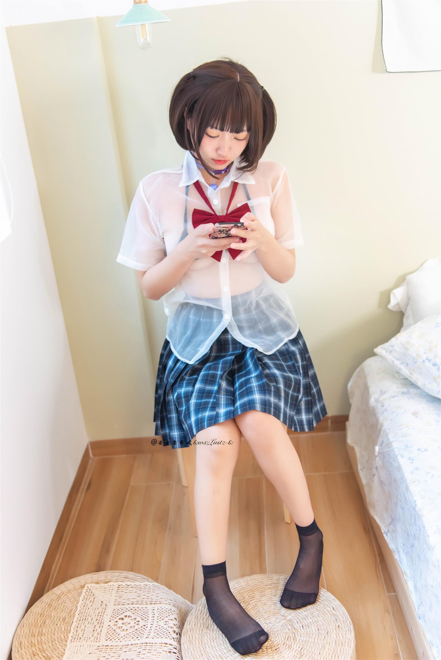 柒柒要乖哦 晚间约会 [40P-207MB]