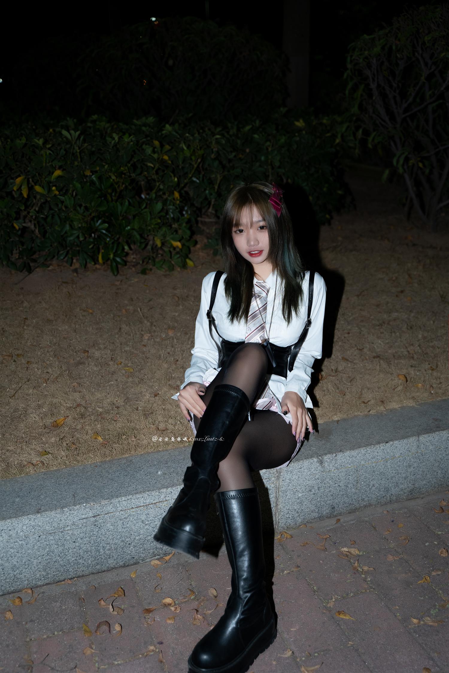 柒柒要乖哦 车内 [47P-555MB]