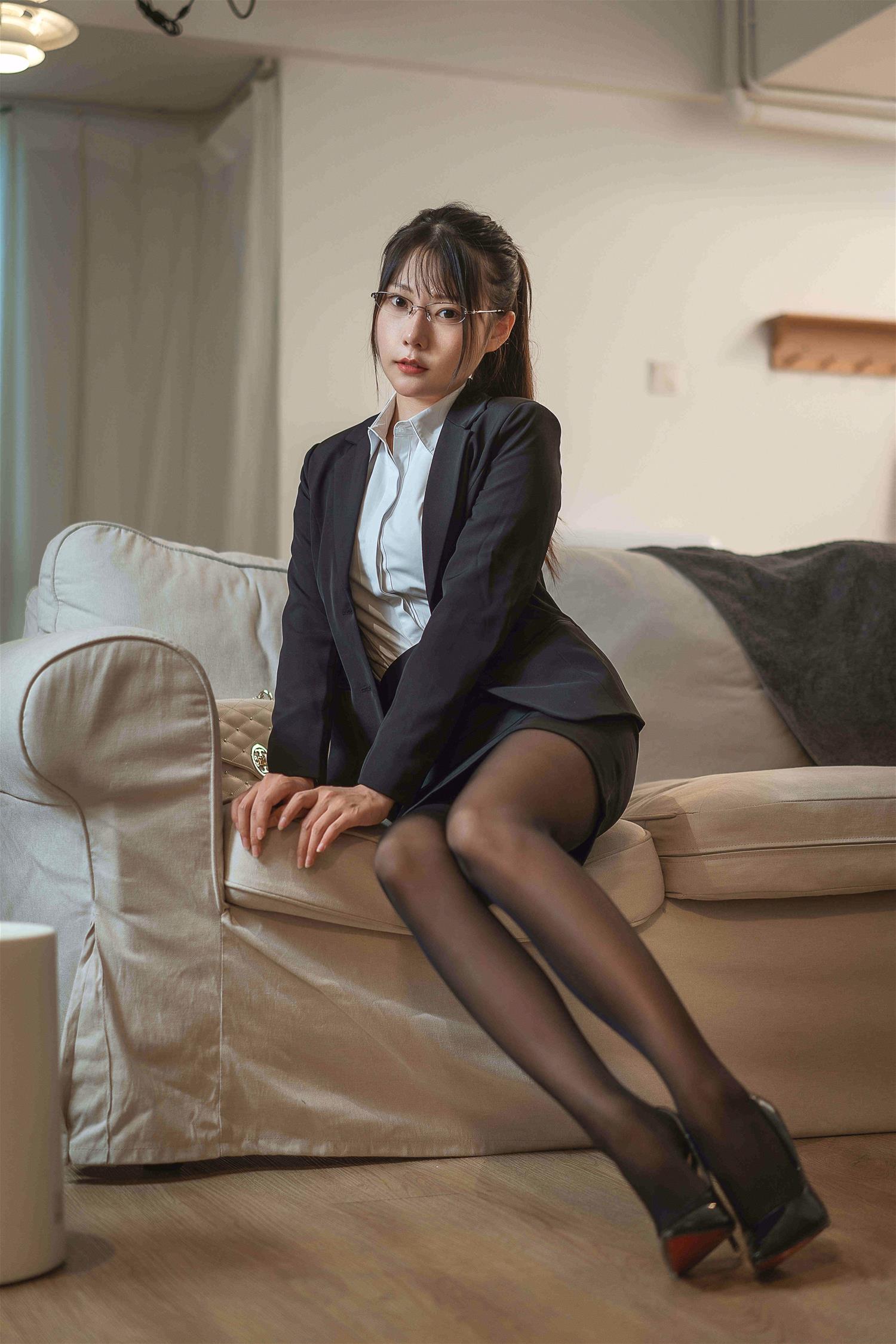 香草喵露露 民宿下班回家 [46P-761MB]