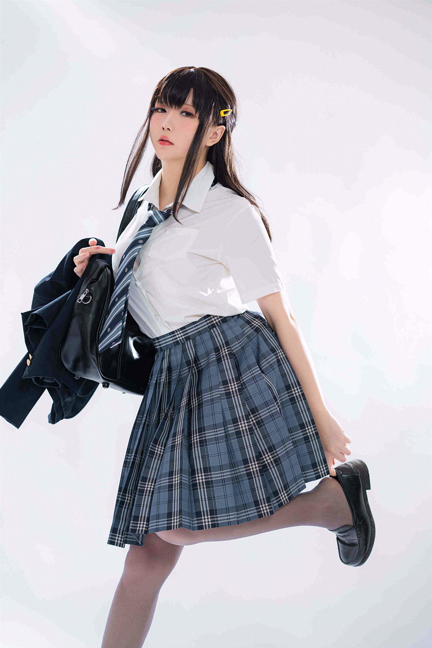 星之迟迟 滴水JK [100P-252MB]