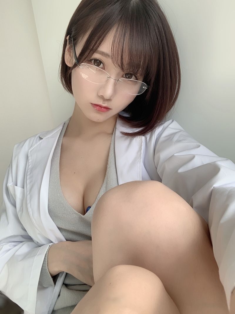 けん研 (けんけん)  fantia 2020.03 [106P2V-34MB]