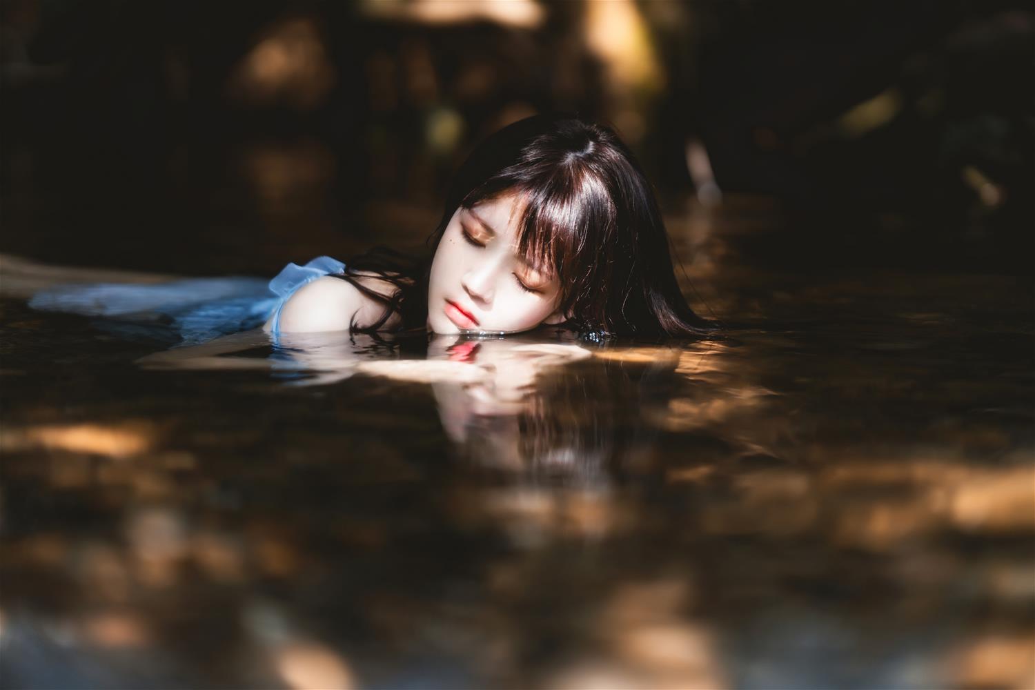 桜桃喵 沉溺 [19P-374MB]