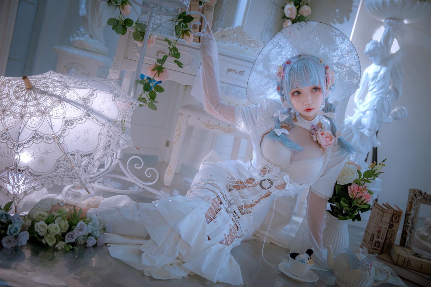 小野寺地瓜 纯白魔女 [15P-105MB]