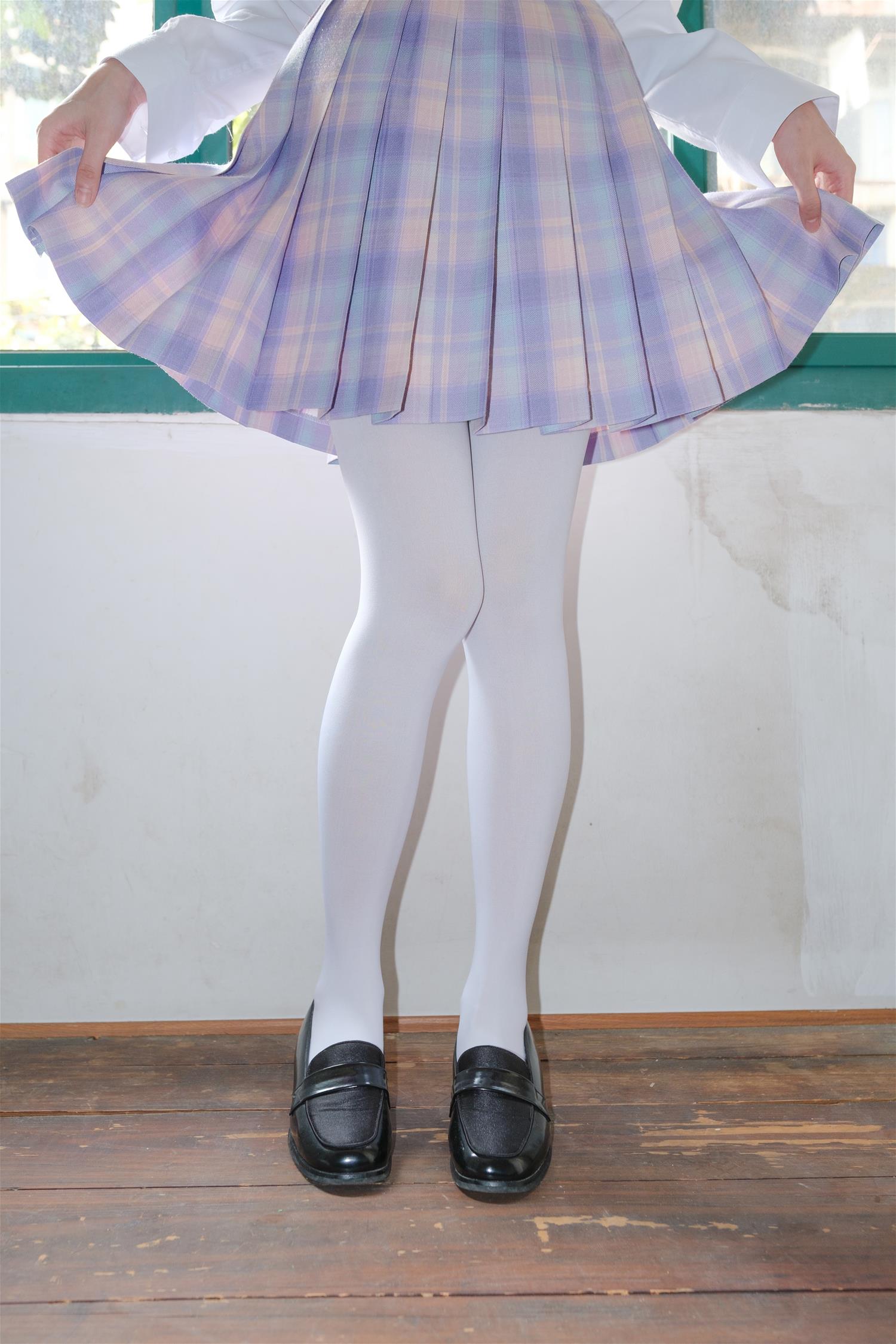 森萝财团 雏菊-001 小七 JK白丝 80D 真空 [156P1V-4.78GB]