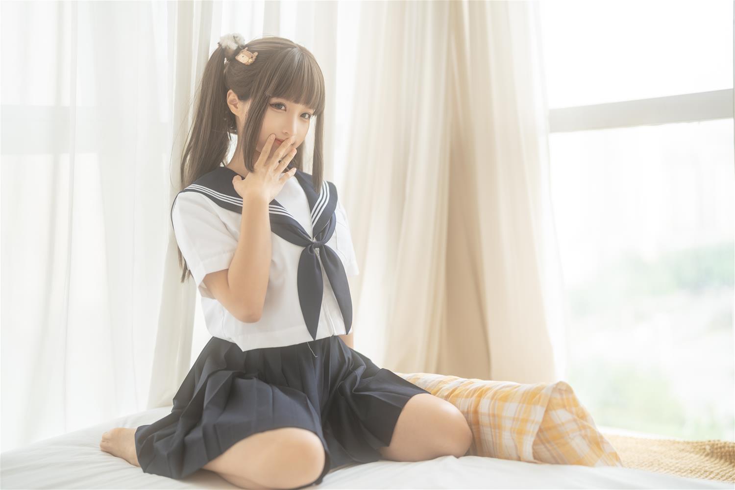 蠢沫沫 被窝JK [15P1V-400MB]