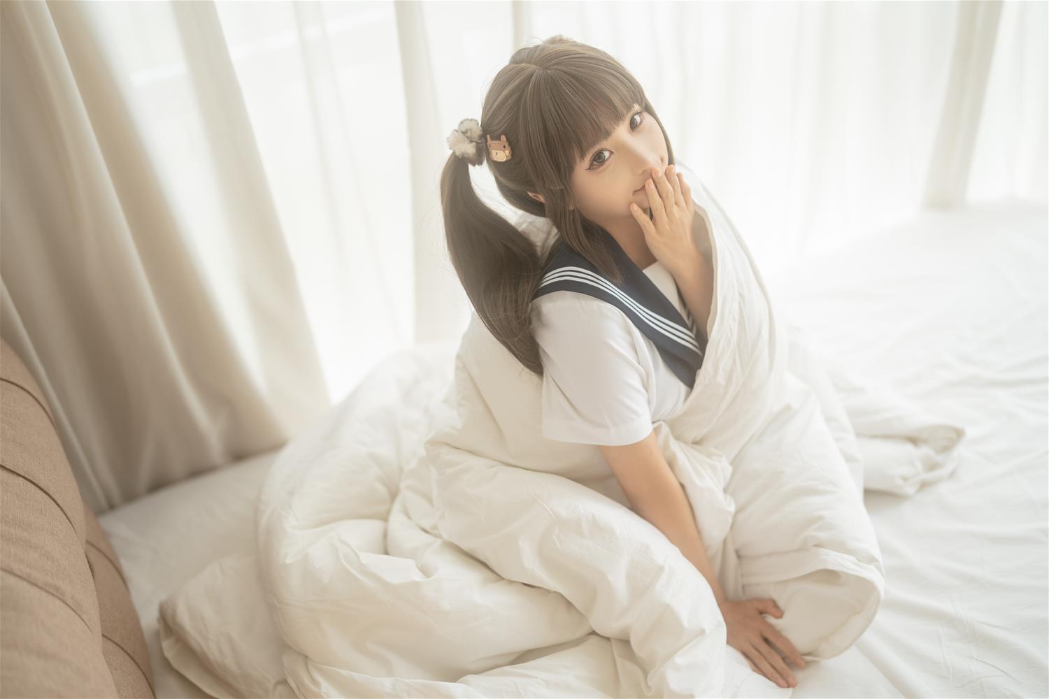 蠢沫沫 被窝JK [15P1V-400MB]