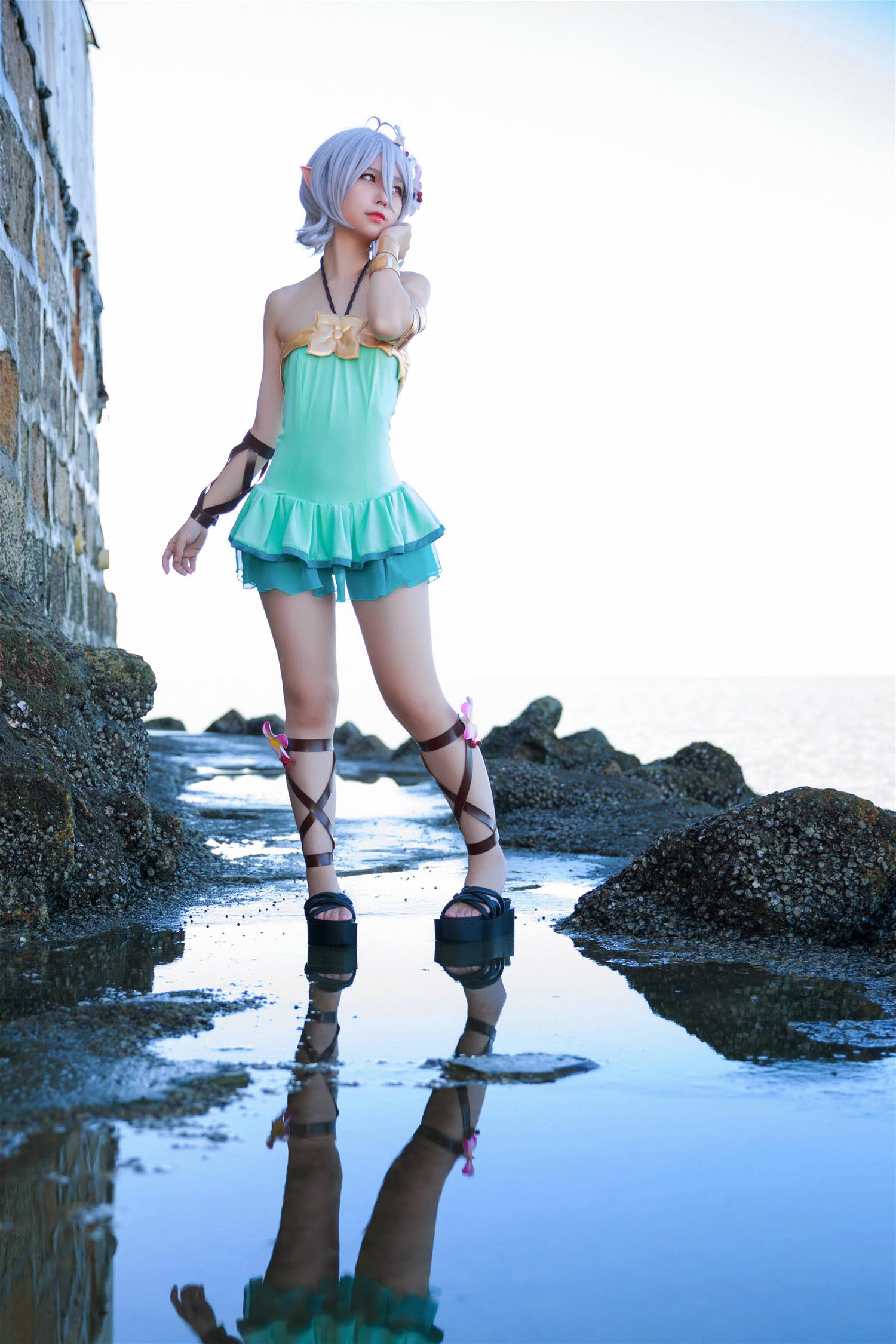 G44不会受伤 可可萝泳衣 [11P-31MB]