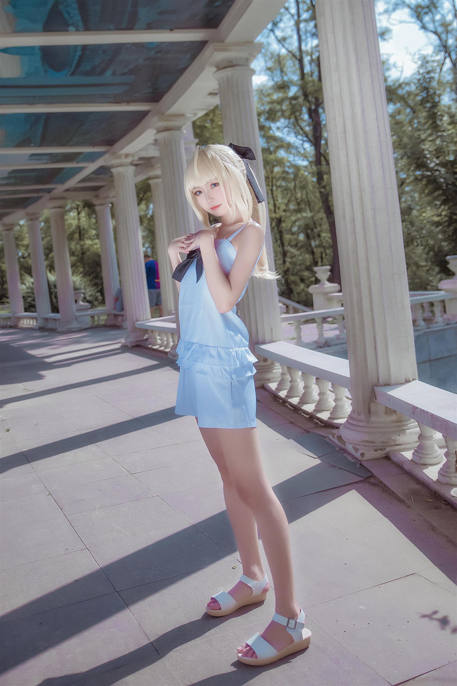 这个泡泡就是逊啦 阿尔托莉雅saber夏日记忆 [11P-24MB]