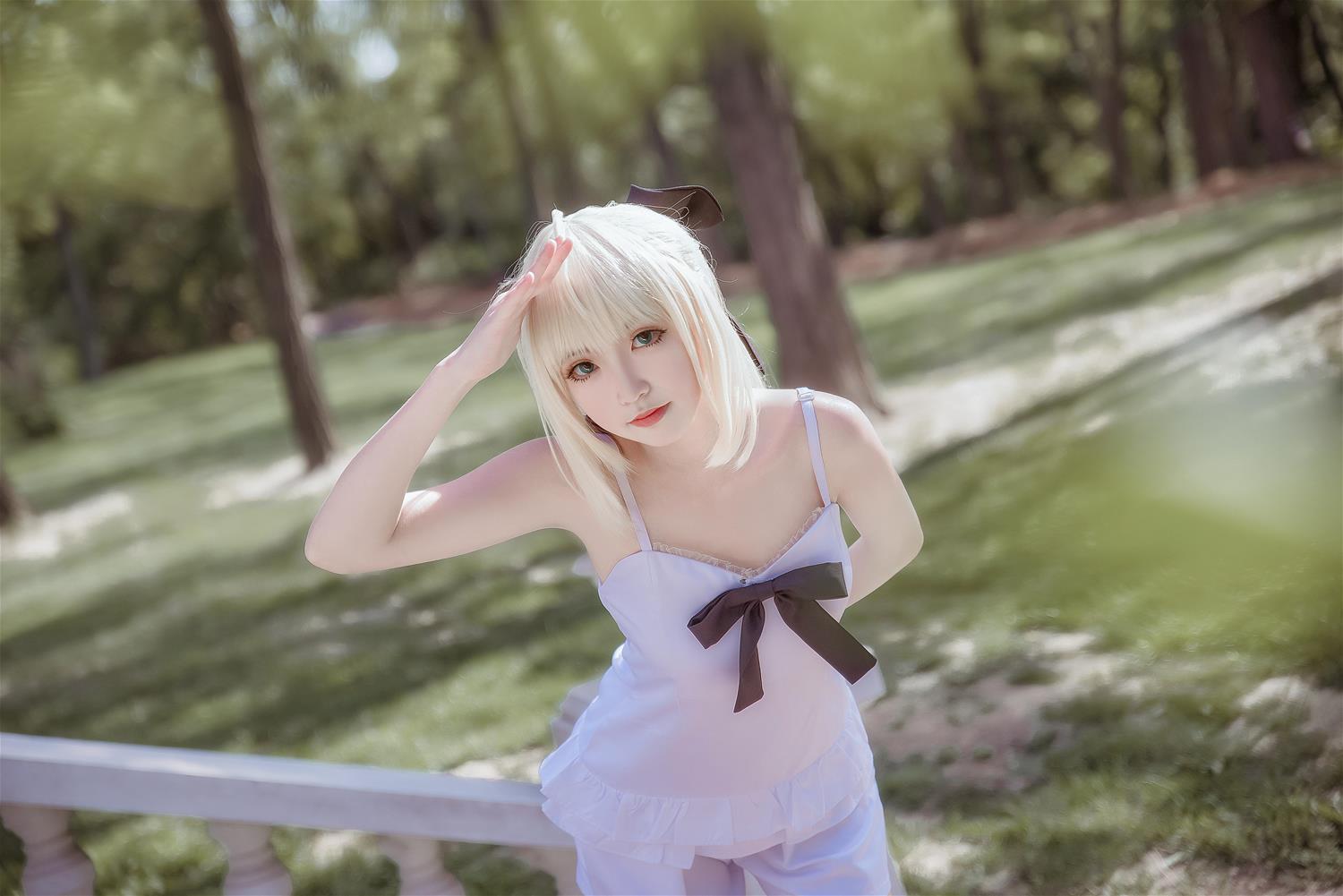 这个泡泡就是逊啦 阿尔托莉雅saber夏日记忆 [11P-24MB]