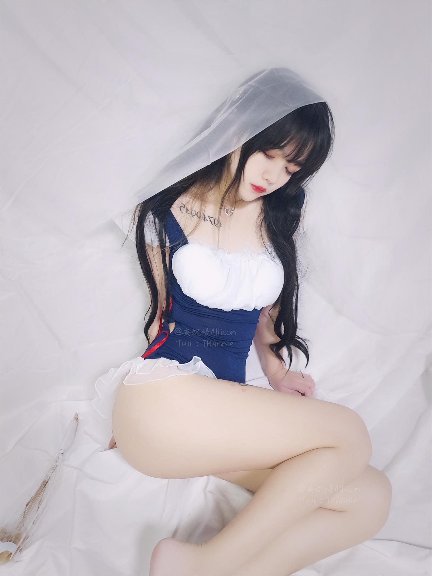 安妮 白雪姬泳装 [30P-47MB]