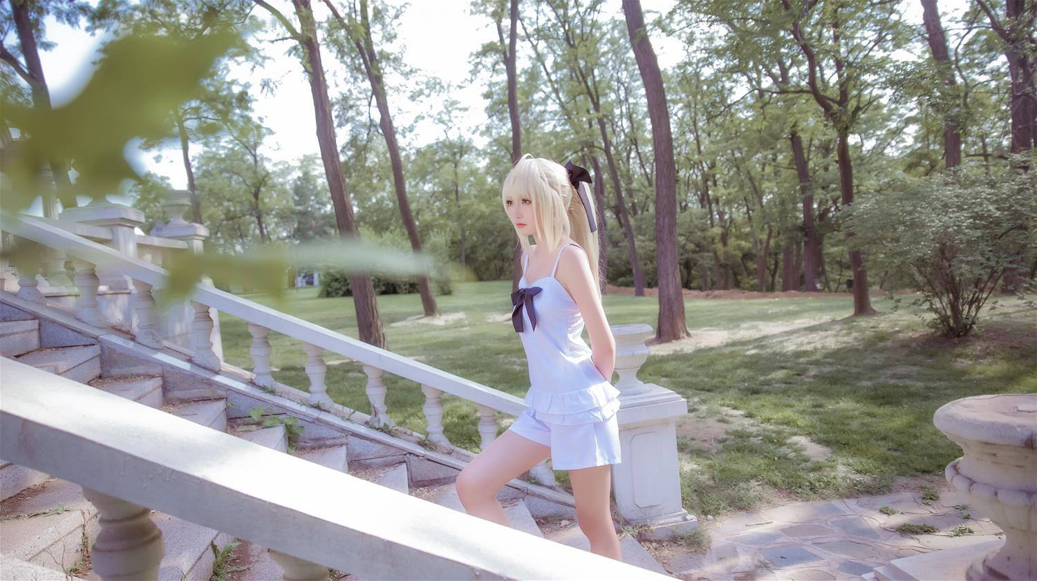 这个泡泡就是逊啦 阿尔托莉雅saber夏日记忆 [11P-24MB]