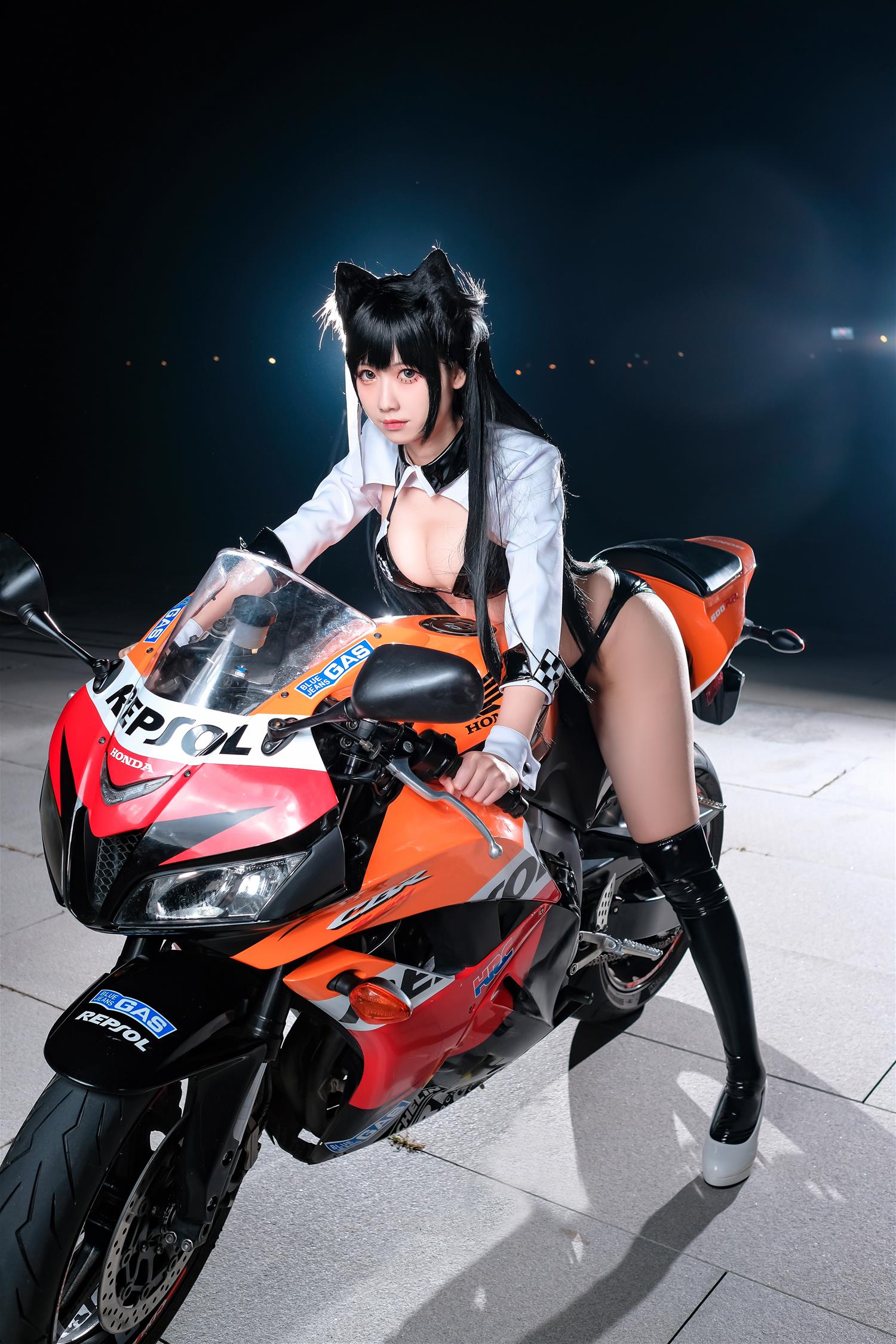 izumi泉桃子 爱宕赛车 [24P-498MB]