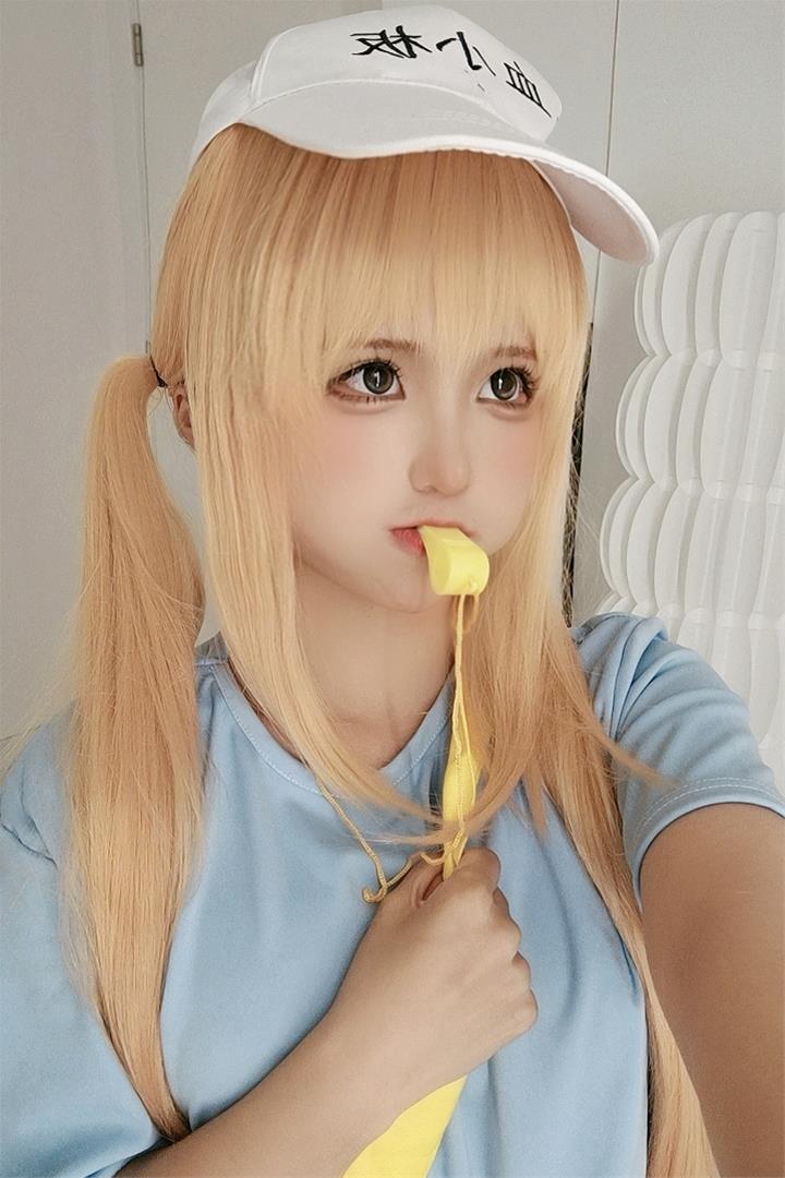 蠢沫沫 血小板+黄漫老师+洛天依+间谍过家家 自拍 [28P-14MB]