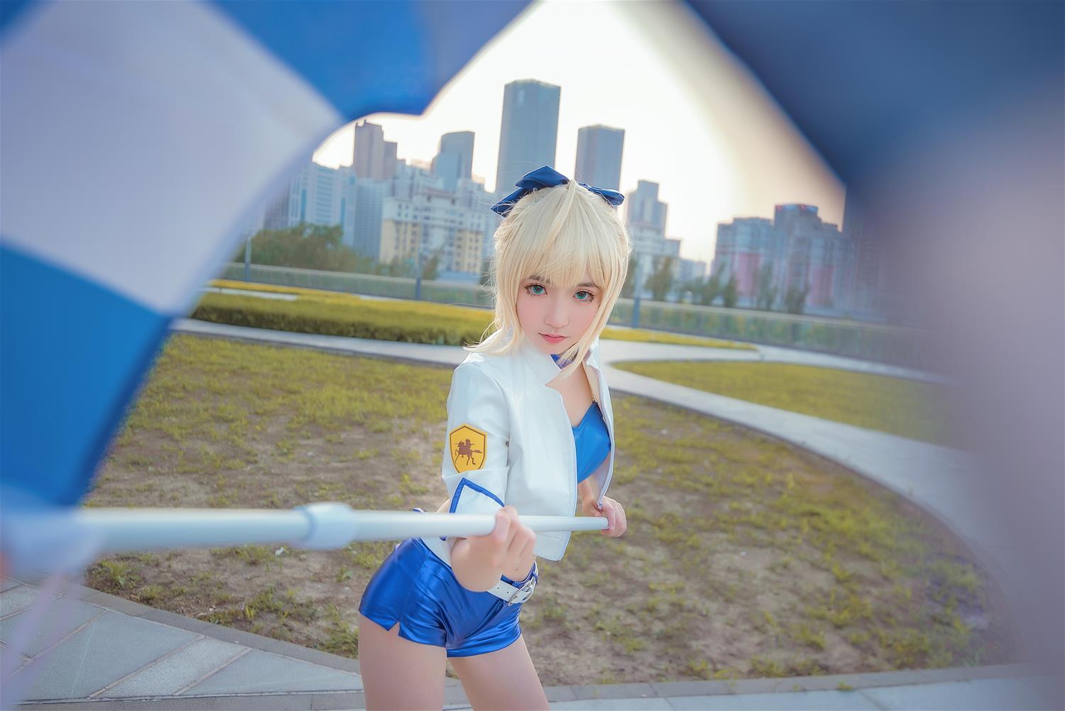 这个泡泡就是逊啦 阿尔托莉雅赛车服 [13P-26MB]