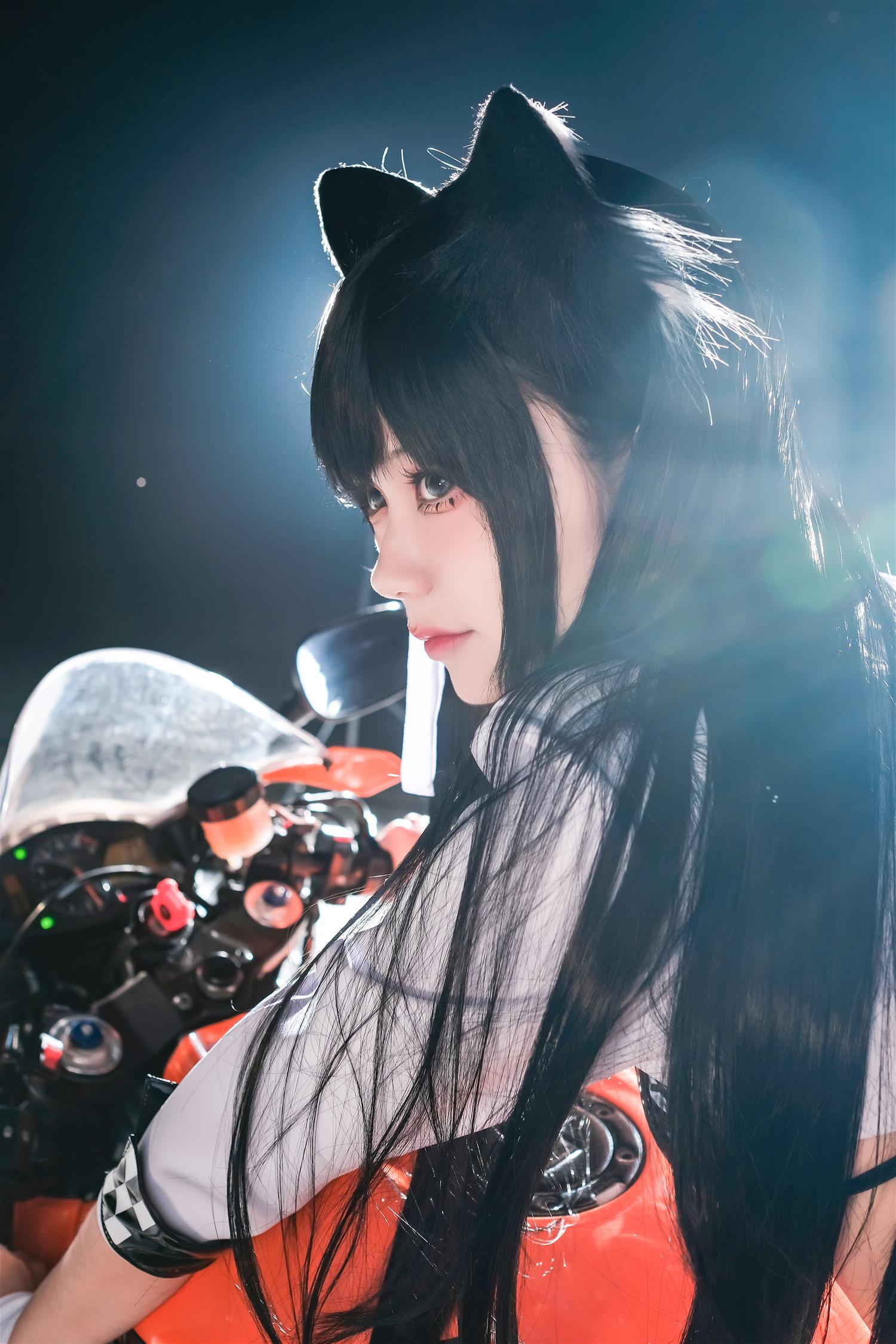 izumi泉桃子 爱宕赛车 [24P-498MB]