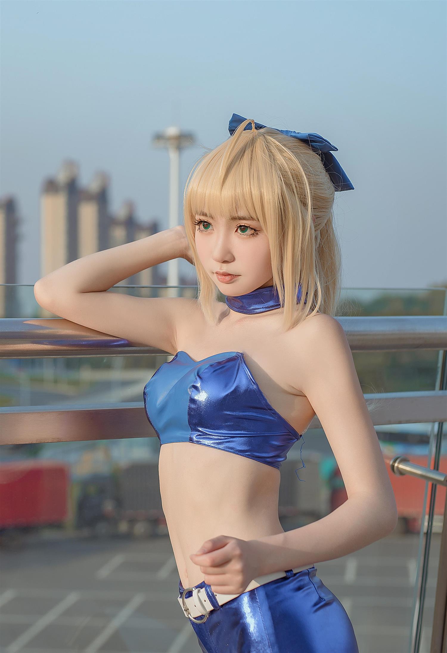 这个泡泡就是逊啦 阿尔托莉雅赛车服 [13P-26MB]