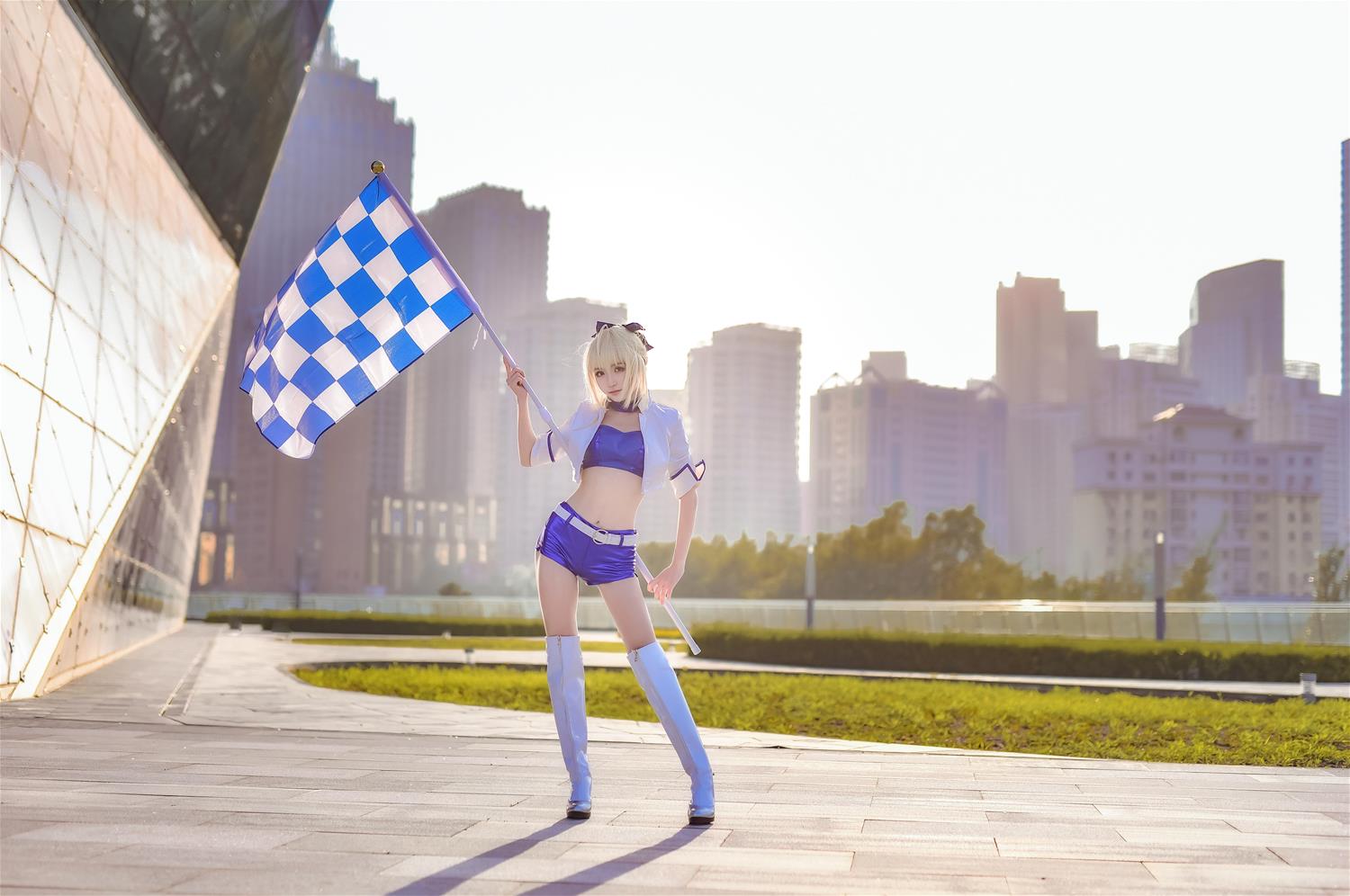 这个泡泡就是逊啦 阿尔托莉雅赛车服 [13P-26MB]