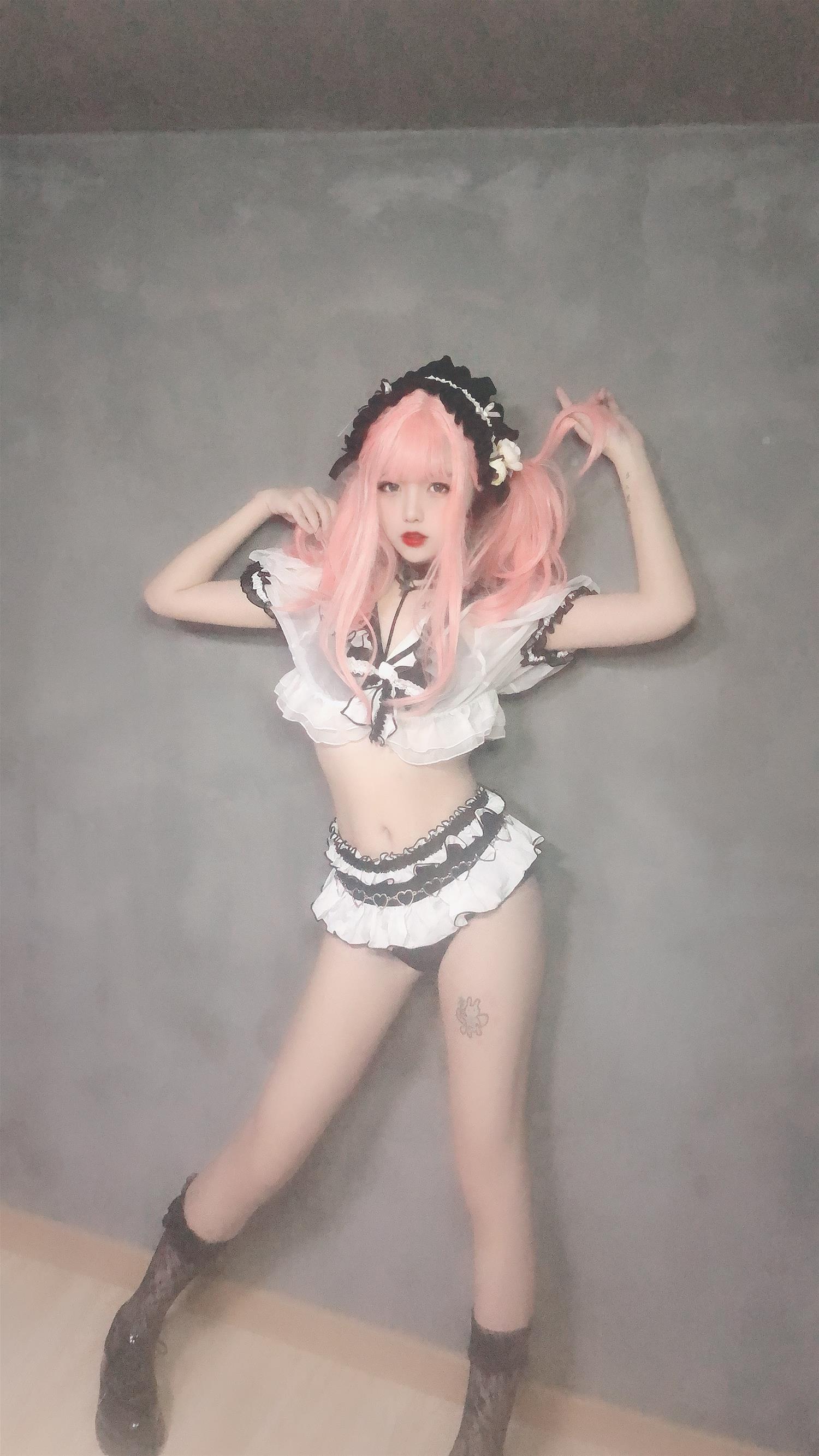 安妮 黑白泳衣 [40P2V-317MB]