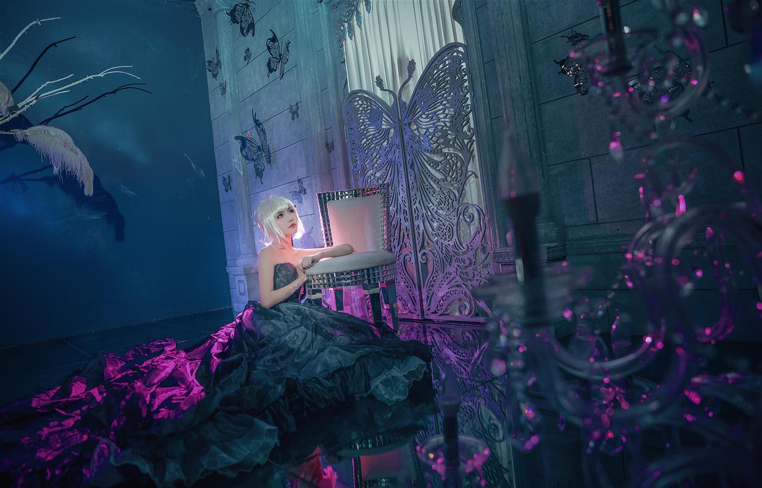 这个泡泡就是逊啦 吾王_COS_阿尔托莉雅 [14P-20MB]