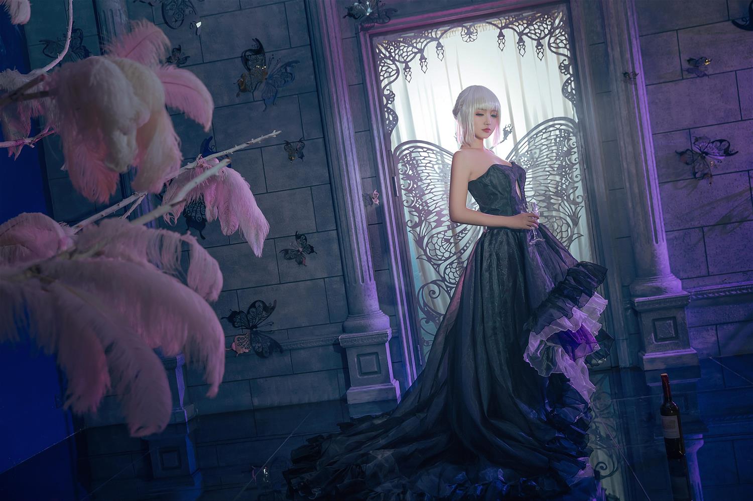 这个泡泡就是逊啦 吾王_COS_阿尔托莉雅 [14P-20MB]