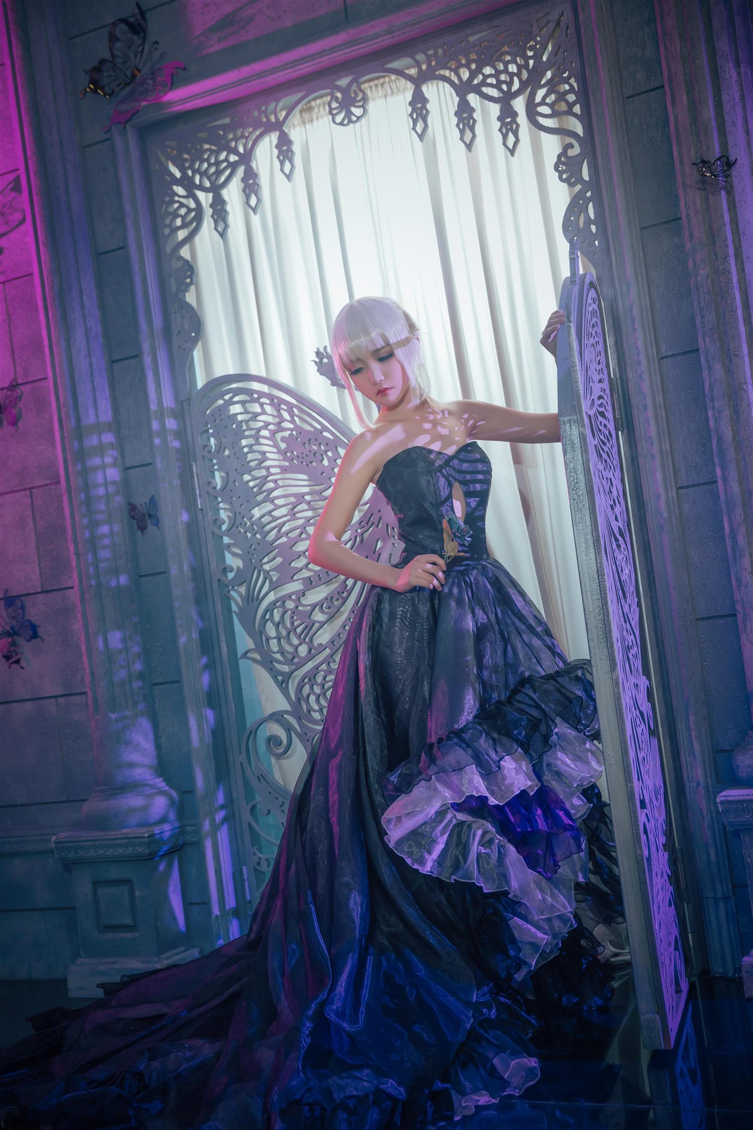 这个泡泡就是逊啦 吾王_COS_阿尔托莉雅 [14P-20MB]