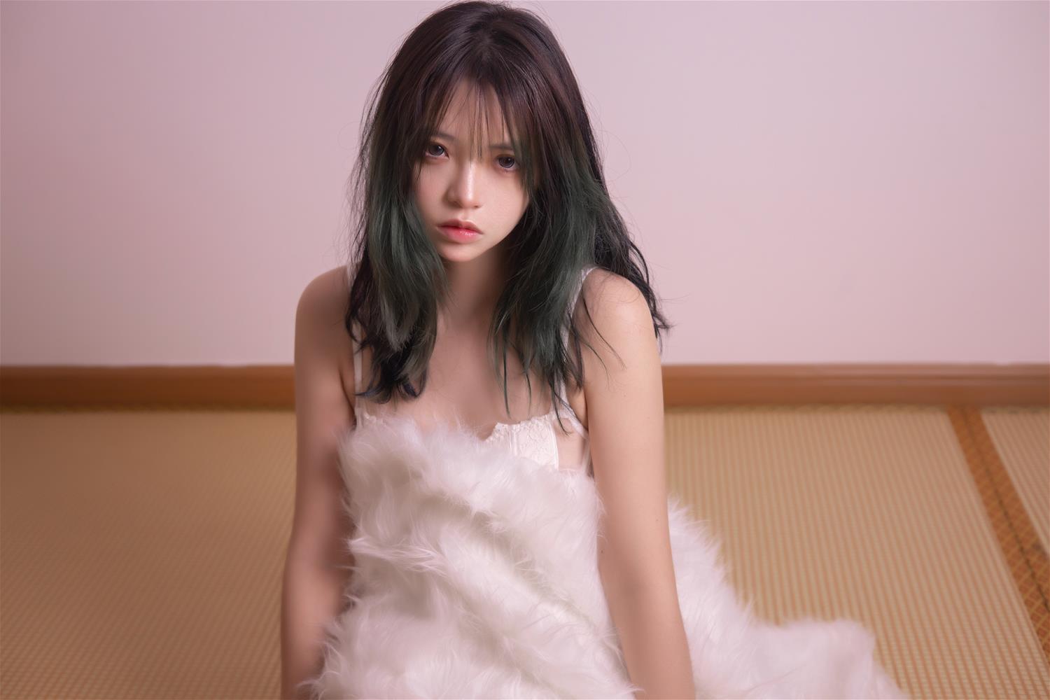 疯猫ss 2022夏日限定A本 毛绒毯 [20P-352MB]