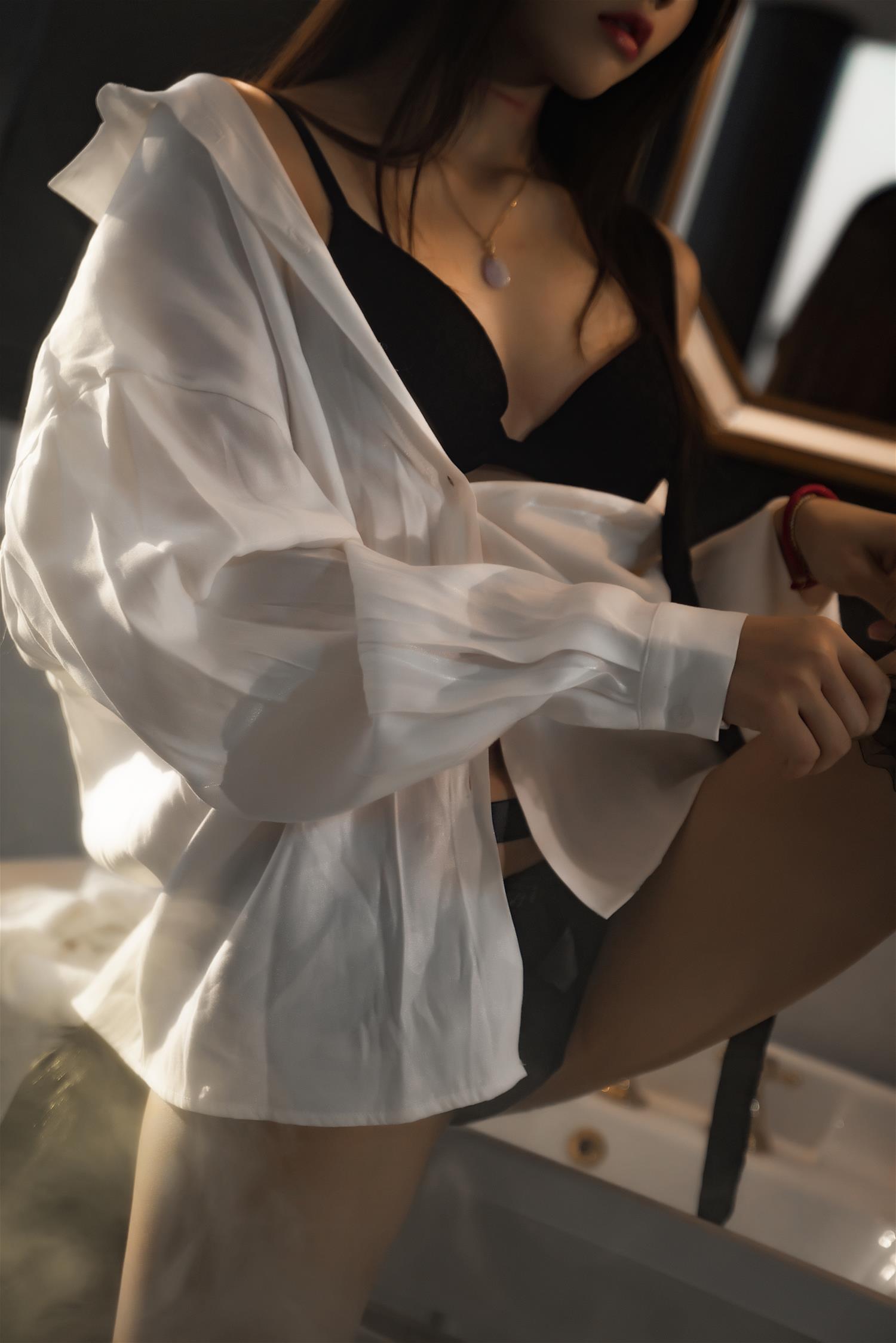 桜桃喵 狼来了 [175P-3.50GB]