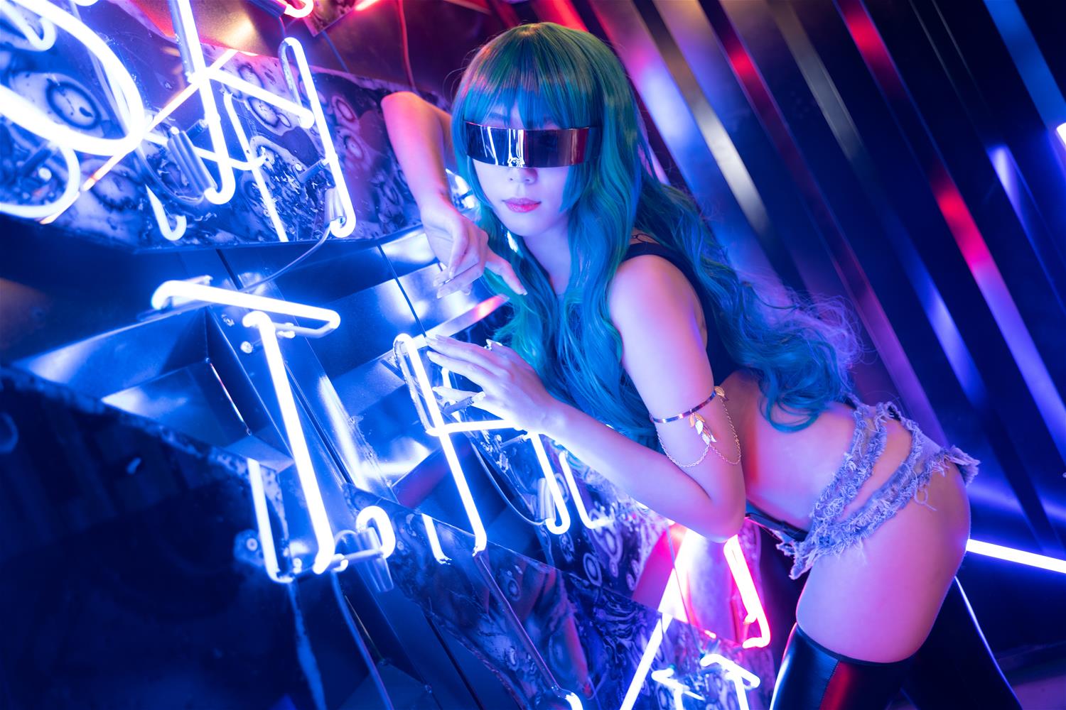 Money冷冷 高叉 [17P-484MB]