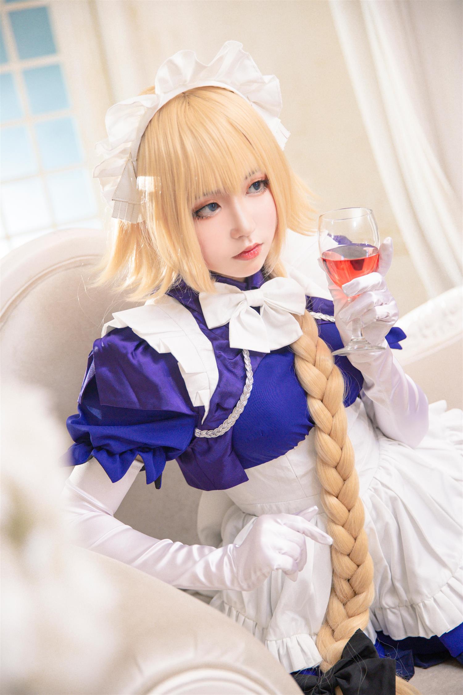 这个泡泡就是逊啦 贞德 女仆 [11P-16MB]