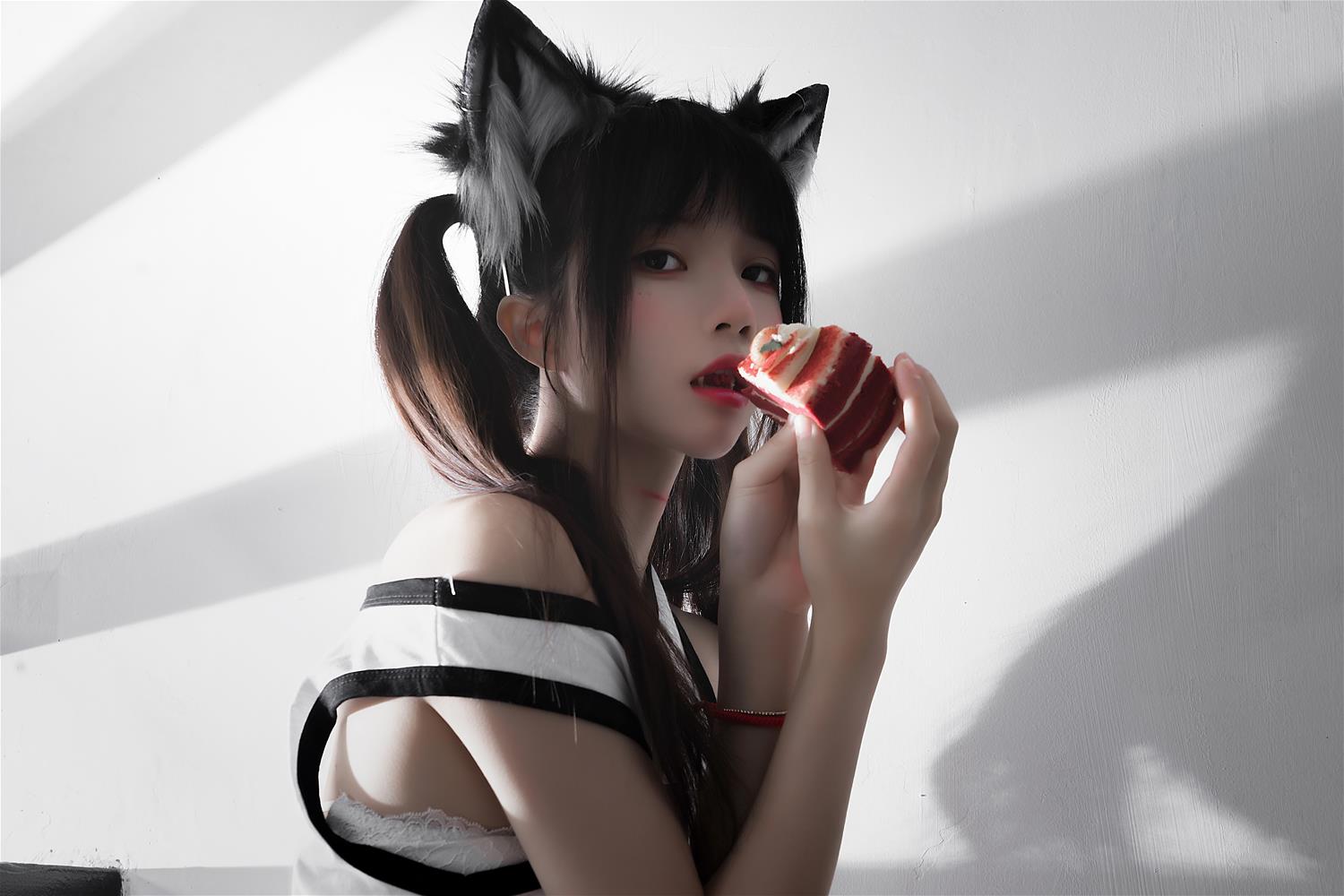 桜桃喵 狼来了 [175P-3.50GB]