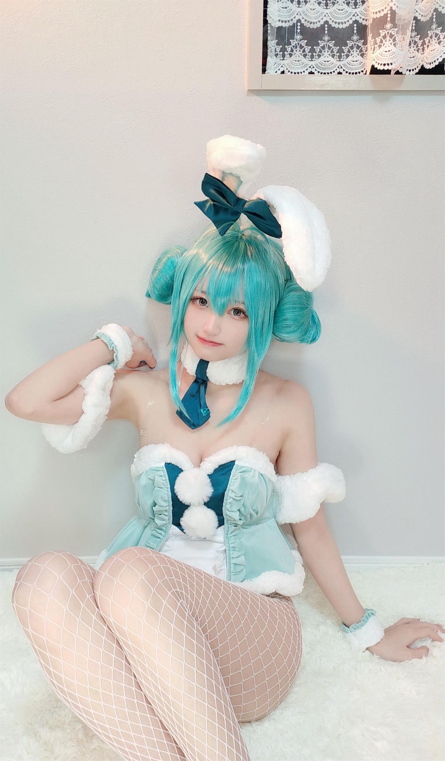 千阳 初音兔女郎 [27P-46MB]