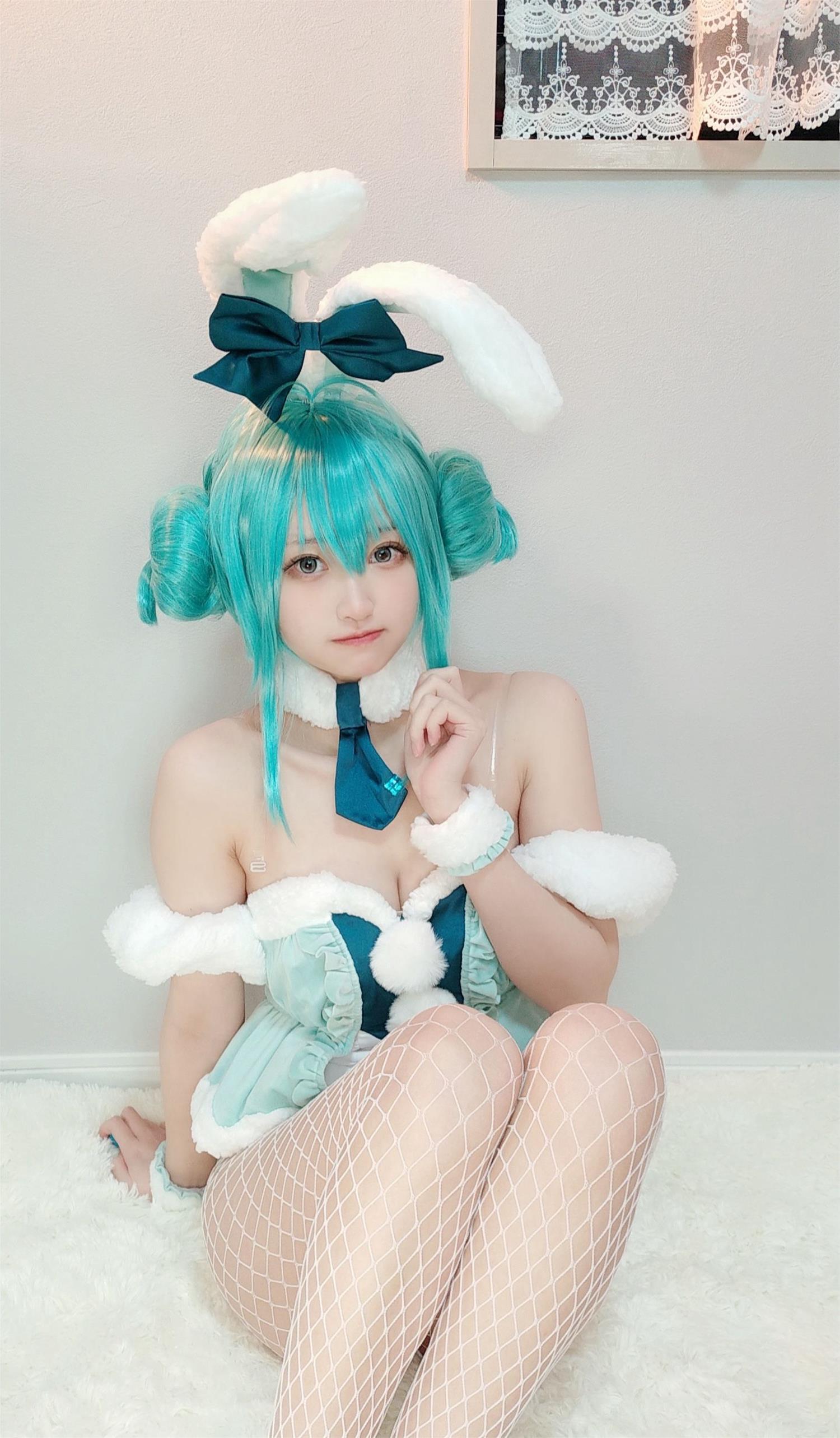 千阳 初音兔女郎 [27P-46MB]