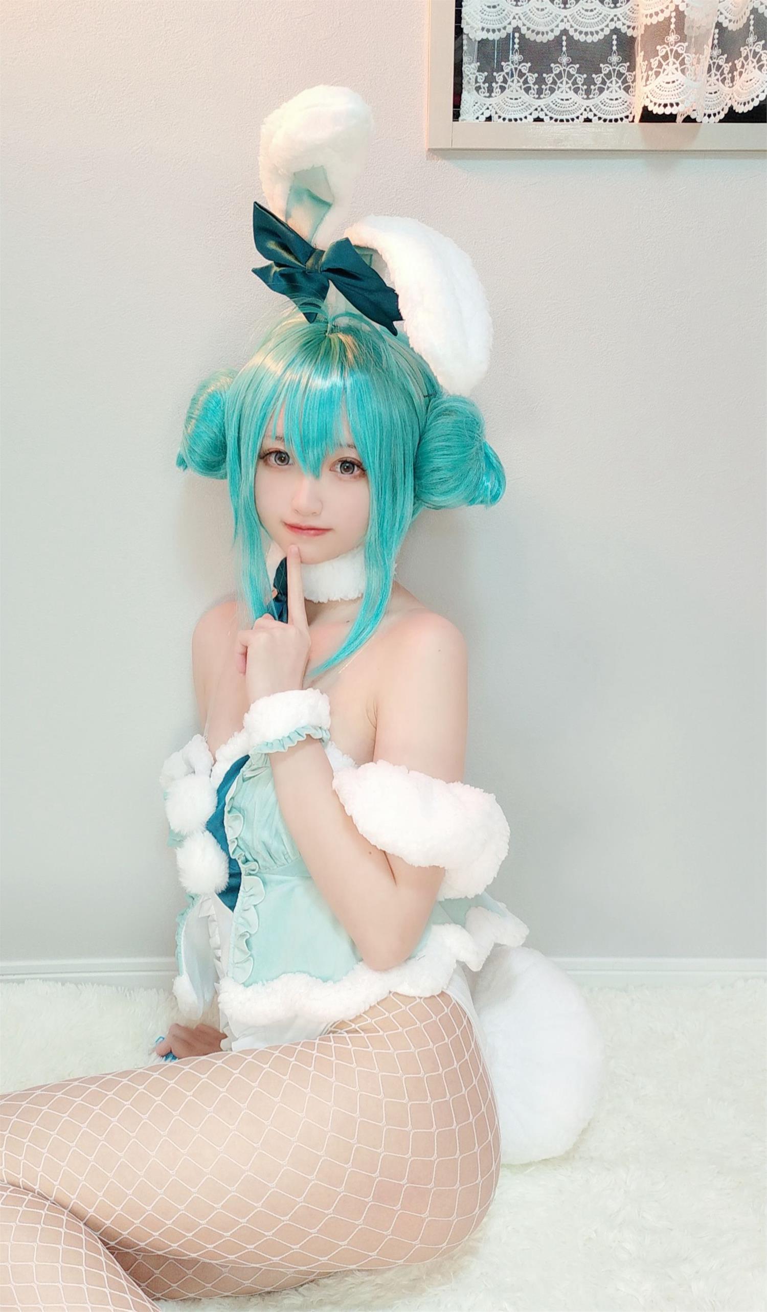 千阳 初音兔女郎 [27P-46MB]