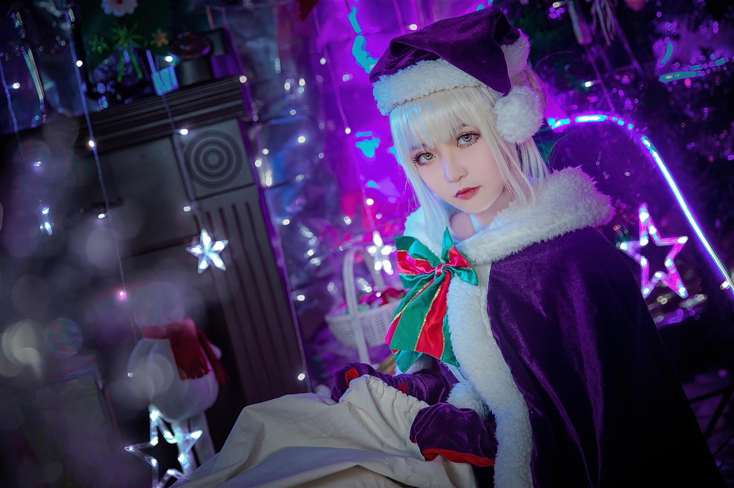 这个泡泡就是逊啦 阿尔托莉雅 圣诞alter [16P-30MB]