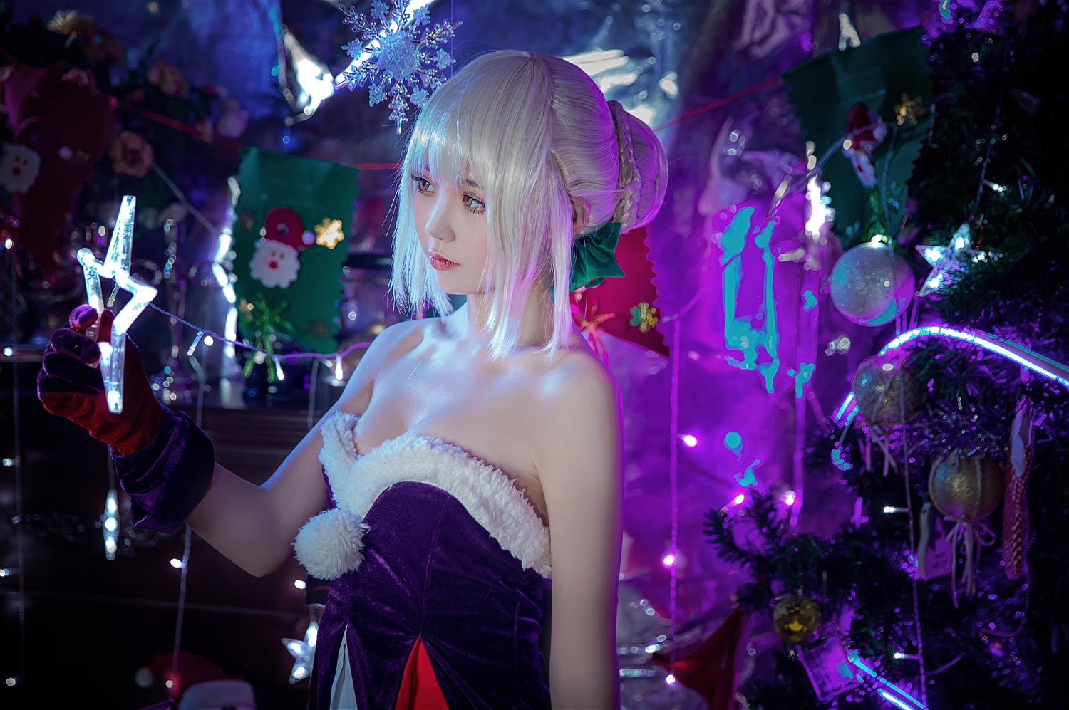 这个泡泡就是逊啦 阿尔托莉雅 圣诞alter [16P-30MB]