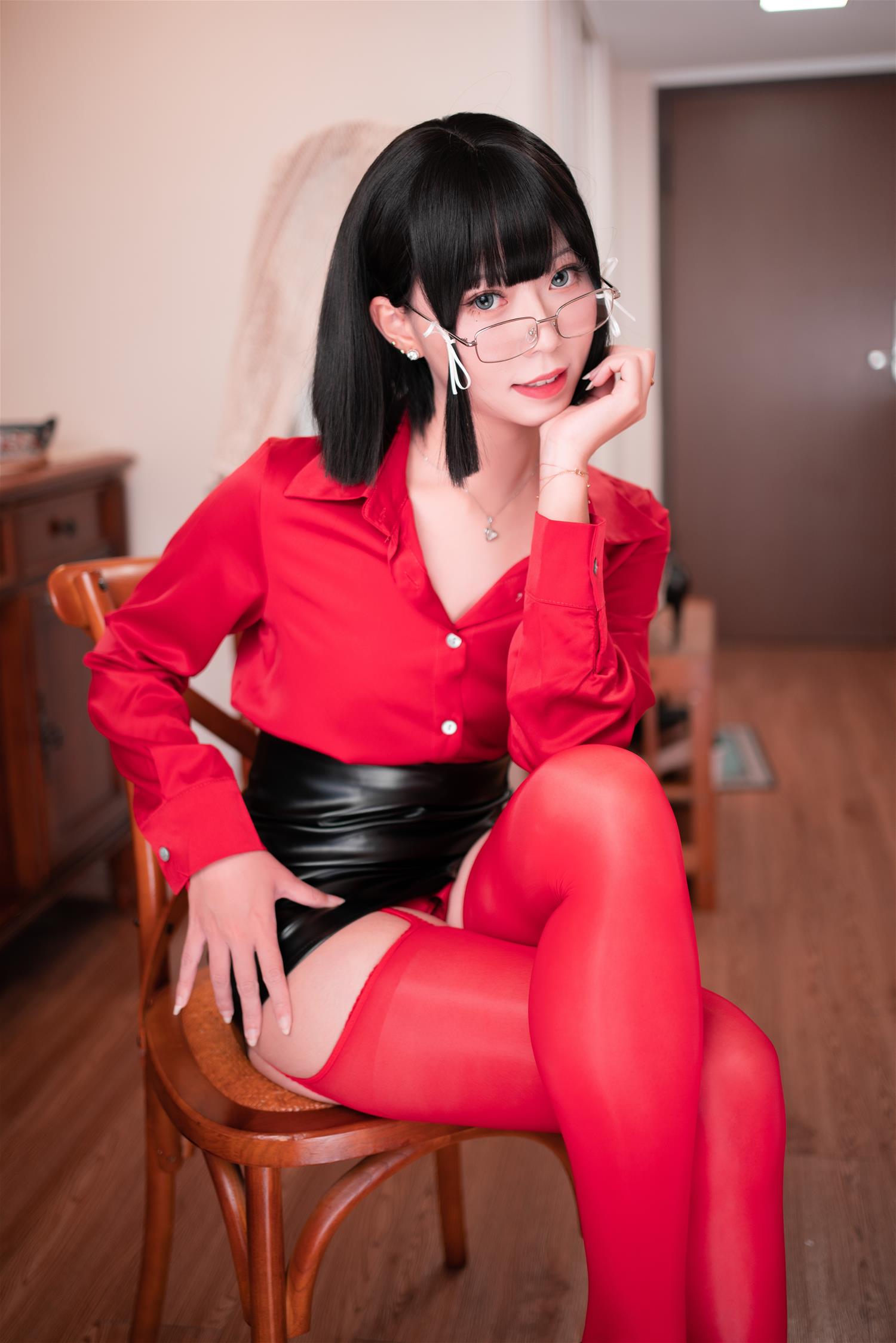 Money冷冷 辉夜姬OL制服 [135P1V-3.76GB]