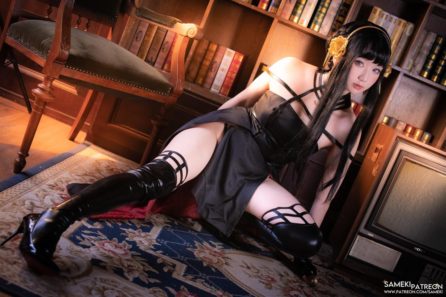 Sameki Yor Forger [18P-28MB]