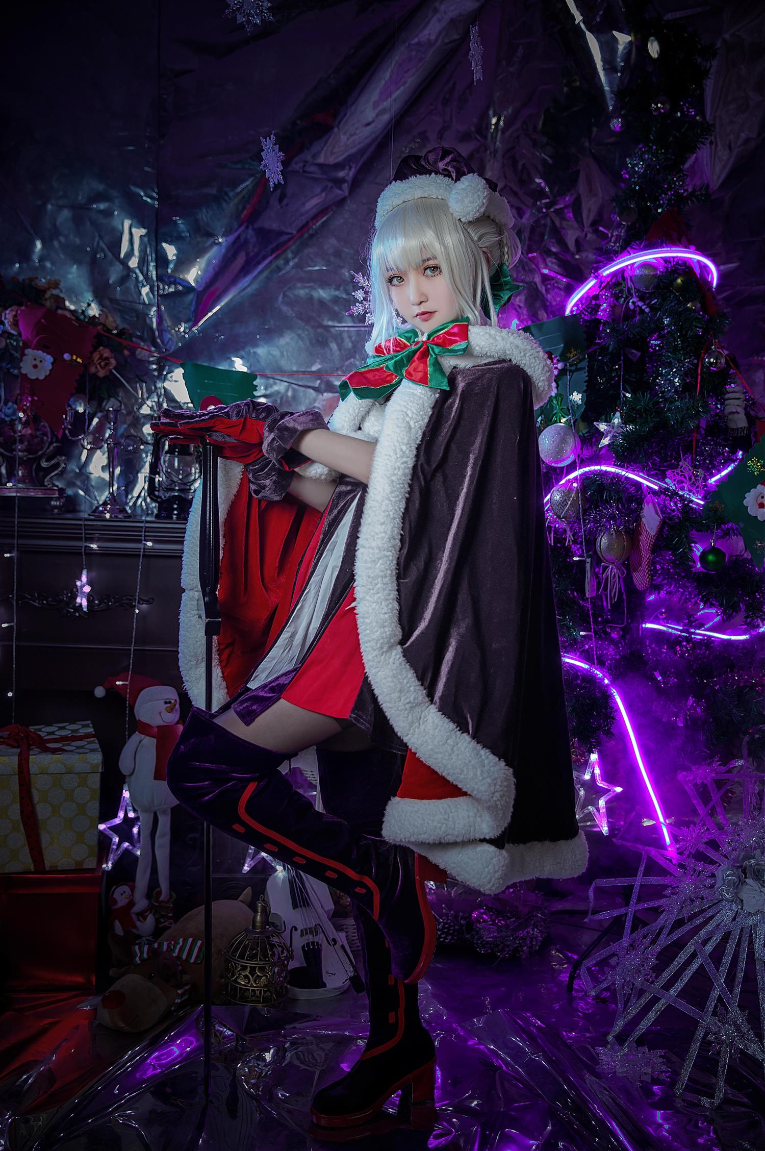 这个泡泡就是逊啦 阿尔托莉雅 圣诞alter [16P-30MB]