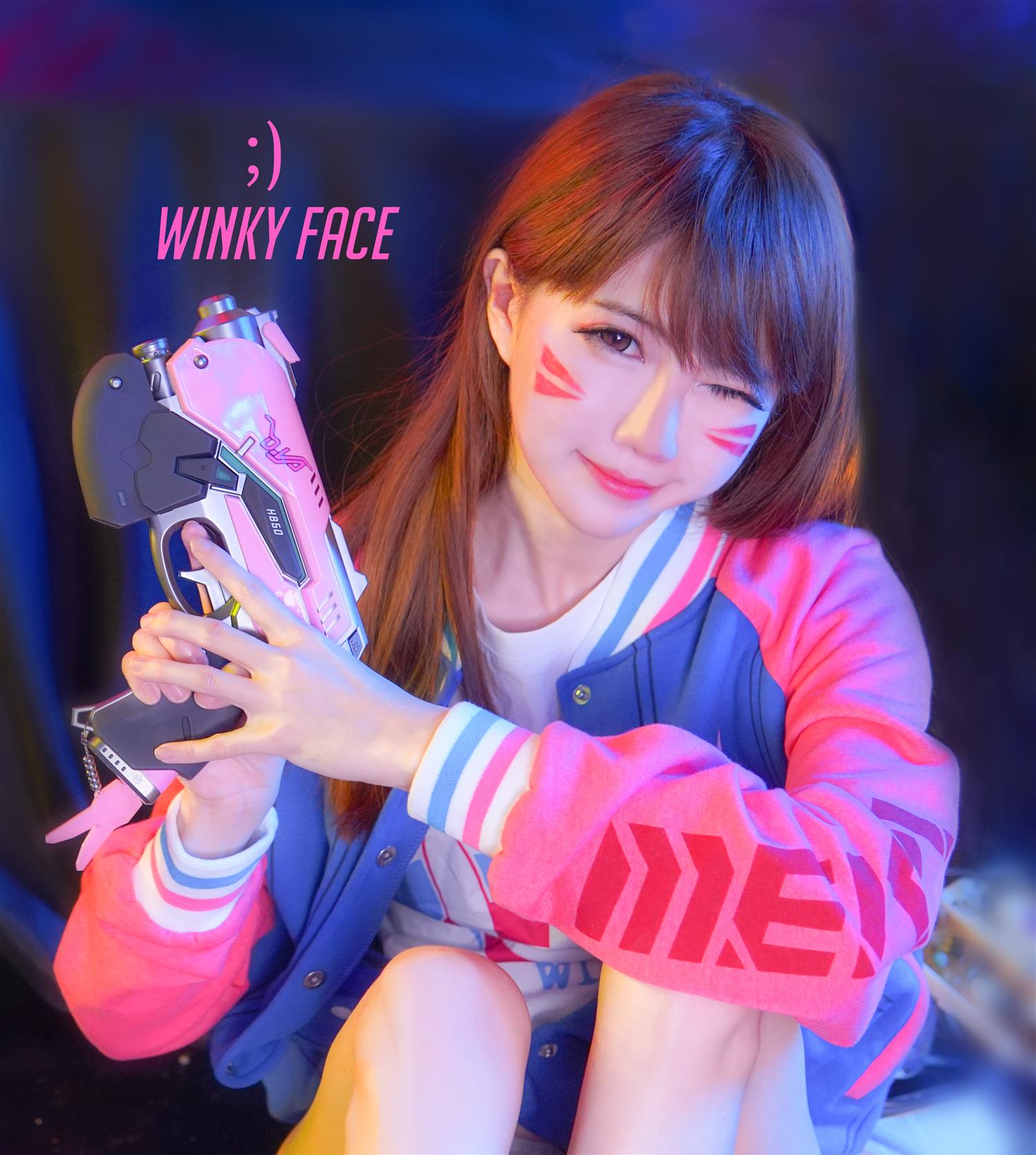 Sally Dorasnow DVA Gamer Girl [10P-102MB]