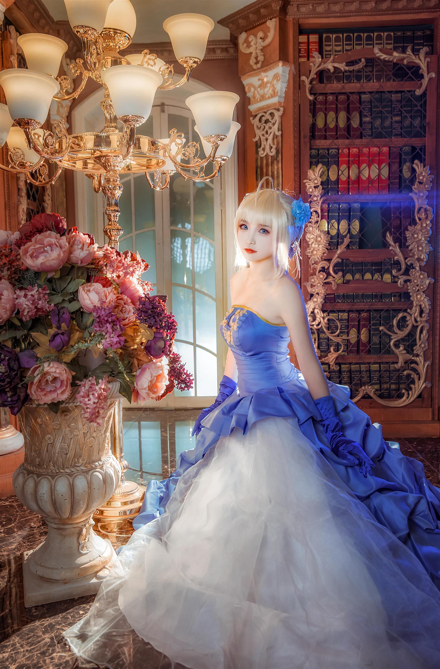 这个泡泡就是逊啦 阿尔托莉雅 十周年礼服 [17P-32MB]