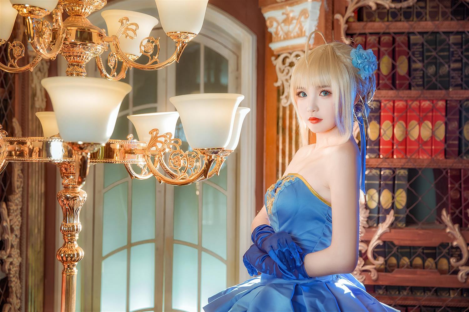 这个泡泡就是逊啦 阿尔托莉雅 十周年礼服 [17P-32MB]