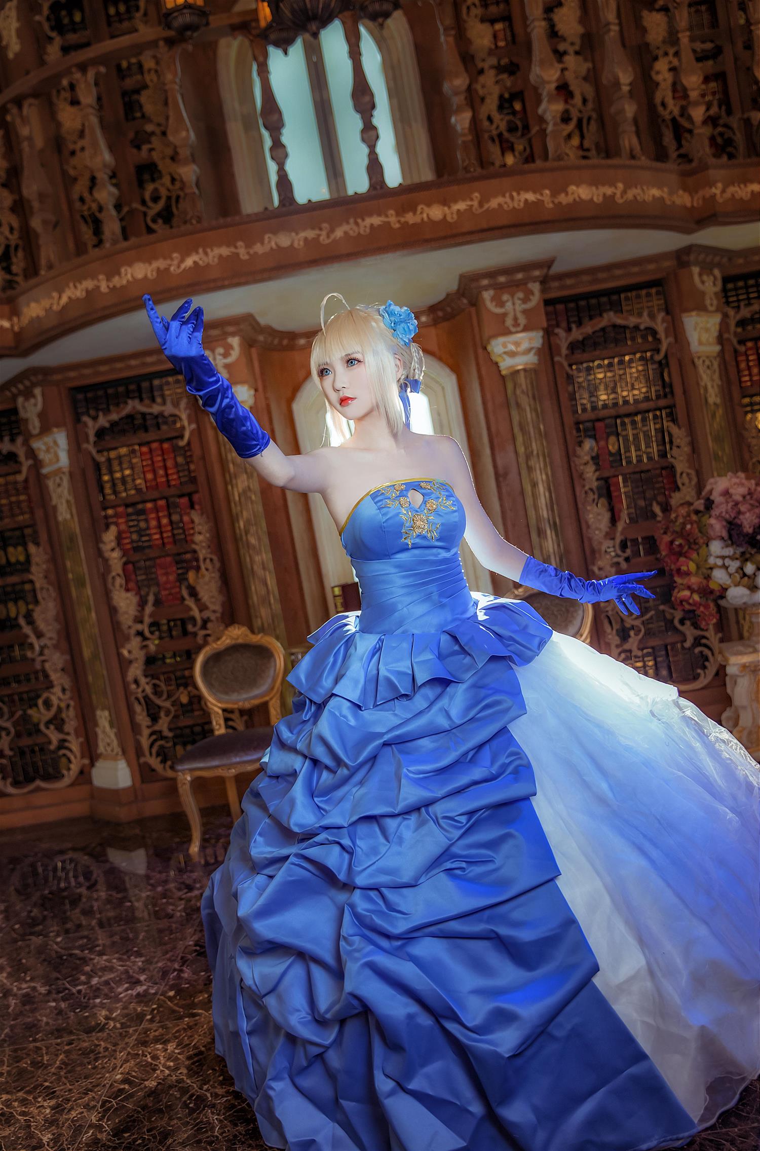 这个泡泡就是逊啦 阿尔托莉雅 十周年礼服 [17P-32MB]